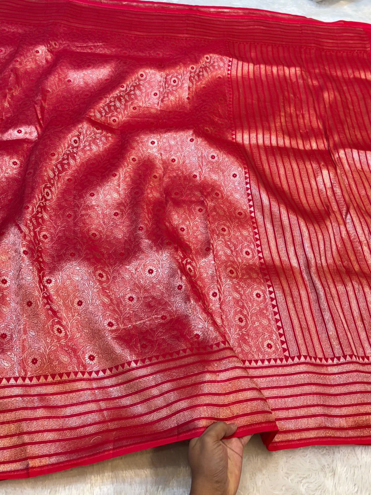 Rani Pink Pure Handloom Banarasi Mashru Silk Saree