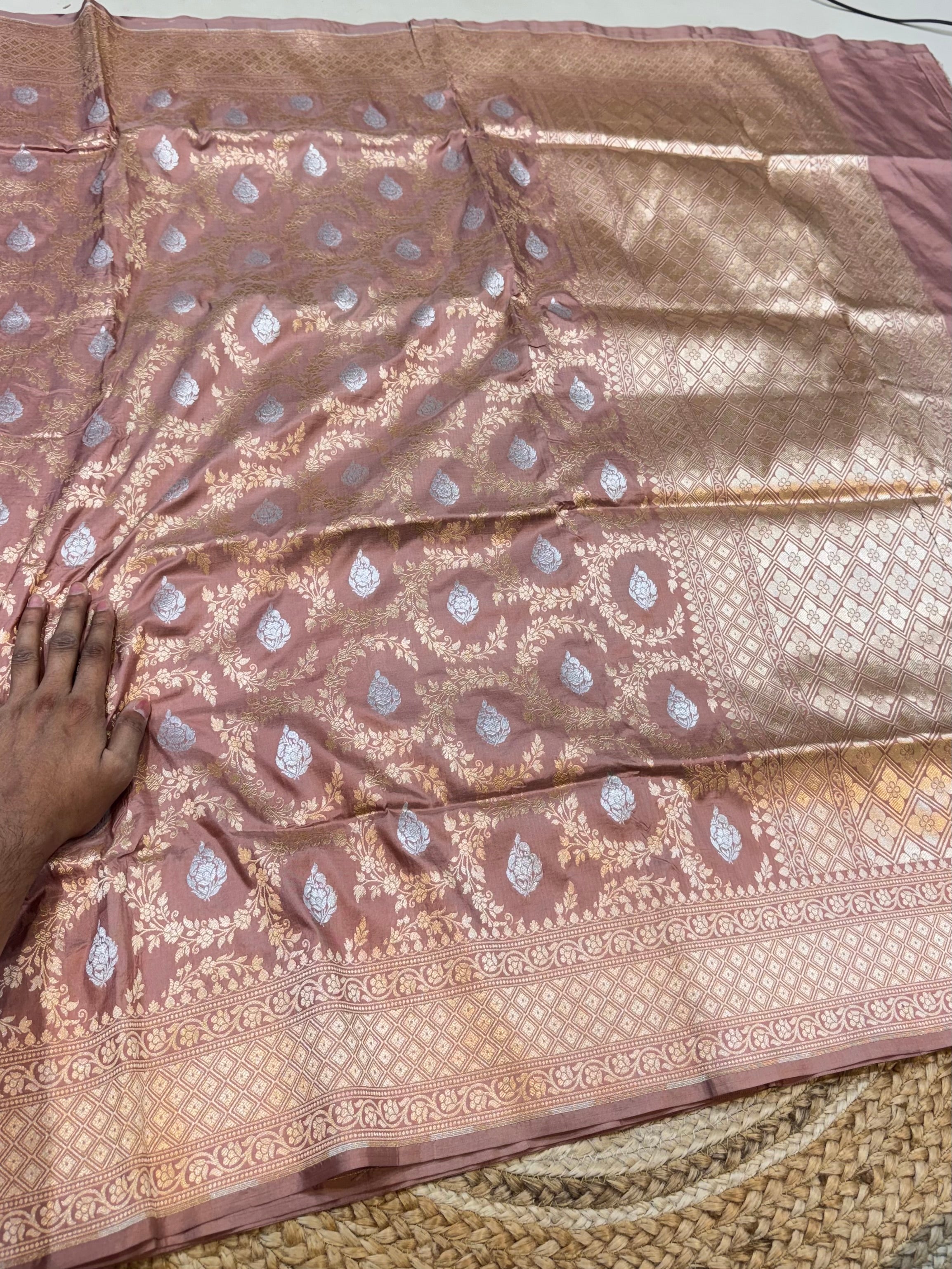 Beige 100% Pure Banarasi Katan Silk Meenakari Saree