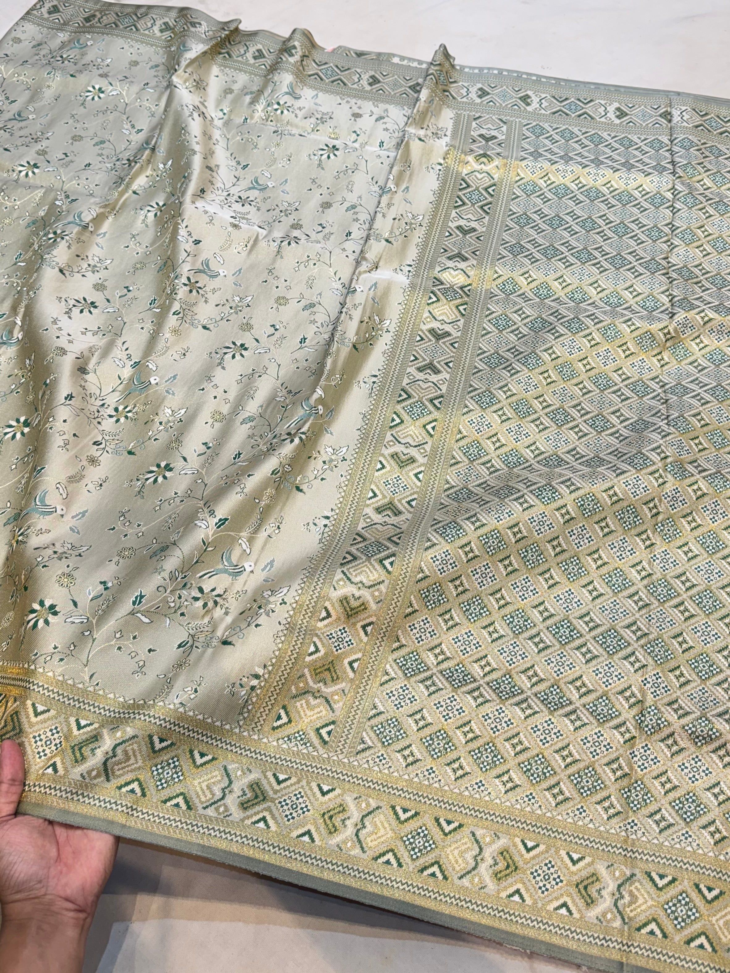 Green Banarasi Semi Katan Silk Pashmeena Partywear Saree