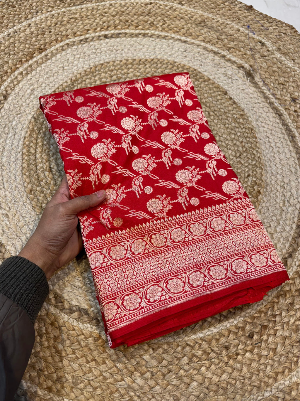 Red 100% Pure Banarasi Katan Silk Saree