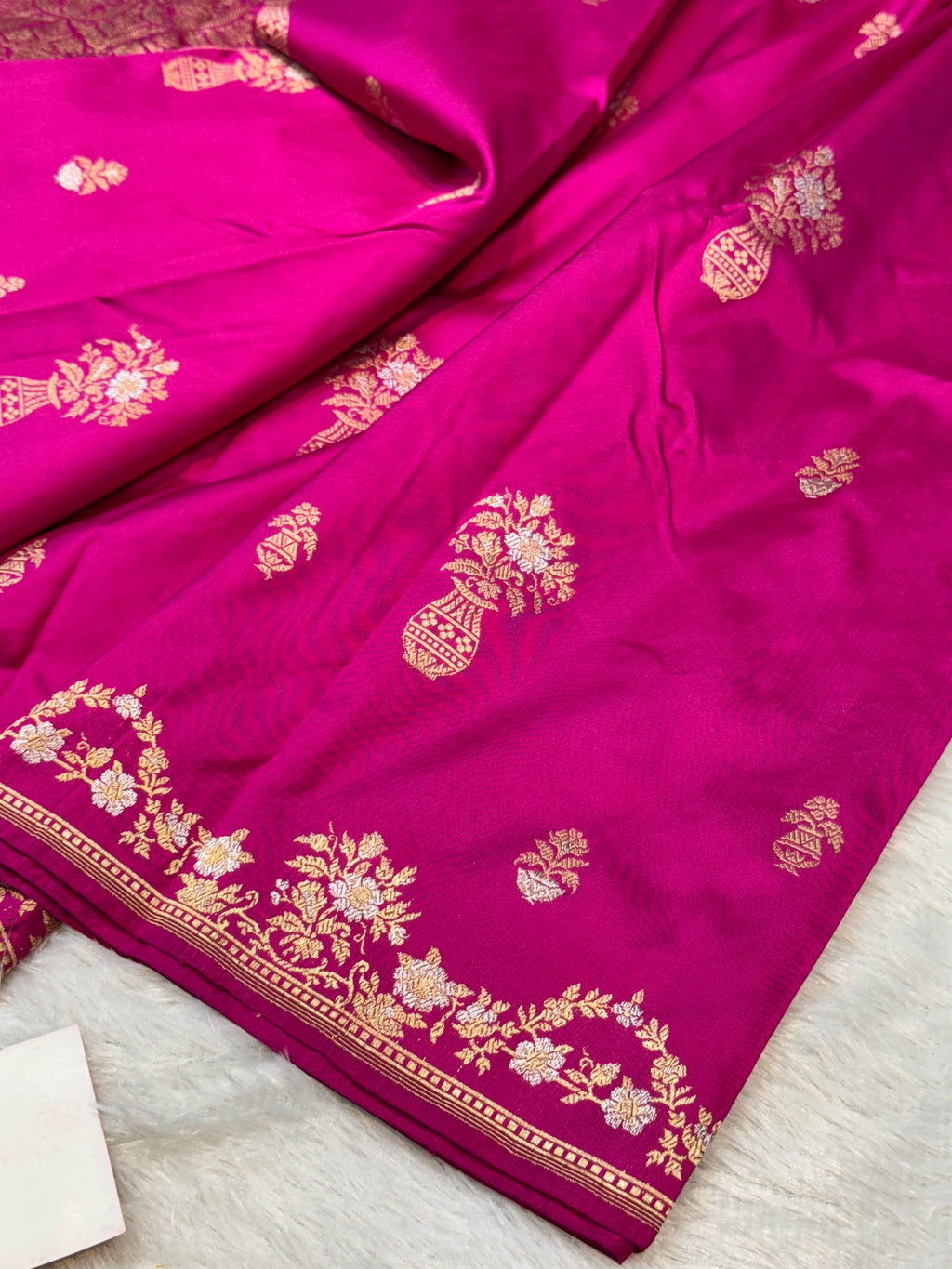 Magenta Pink 100% Pure Banaras Katan Silk Handloom Handwoven Pattu Saree