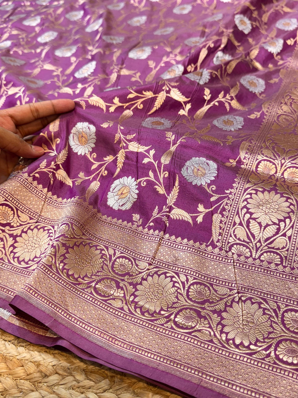 Gajri Pink 100% Pure Banarasi Katan Silk Meenakari Saree