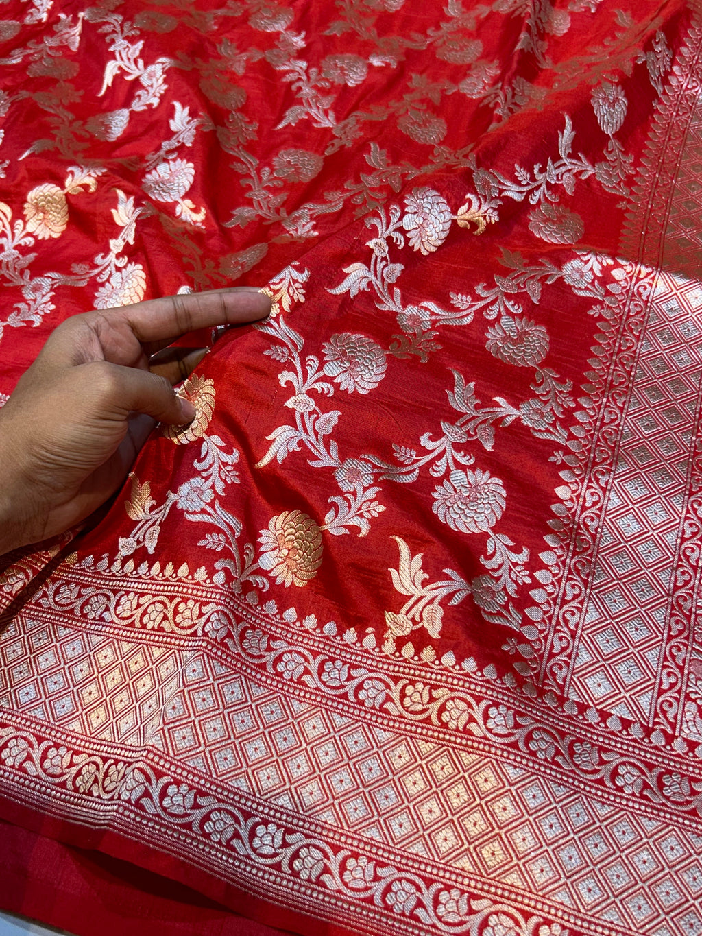 Red 100% Pure Banarasi Katan Silk Saree