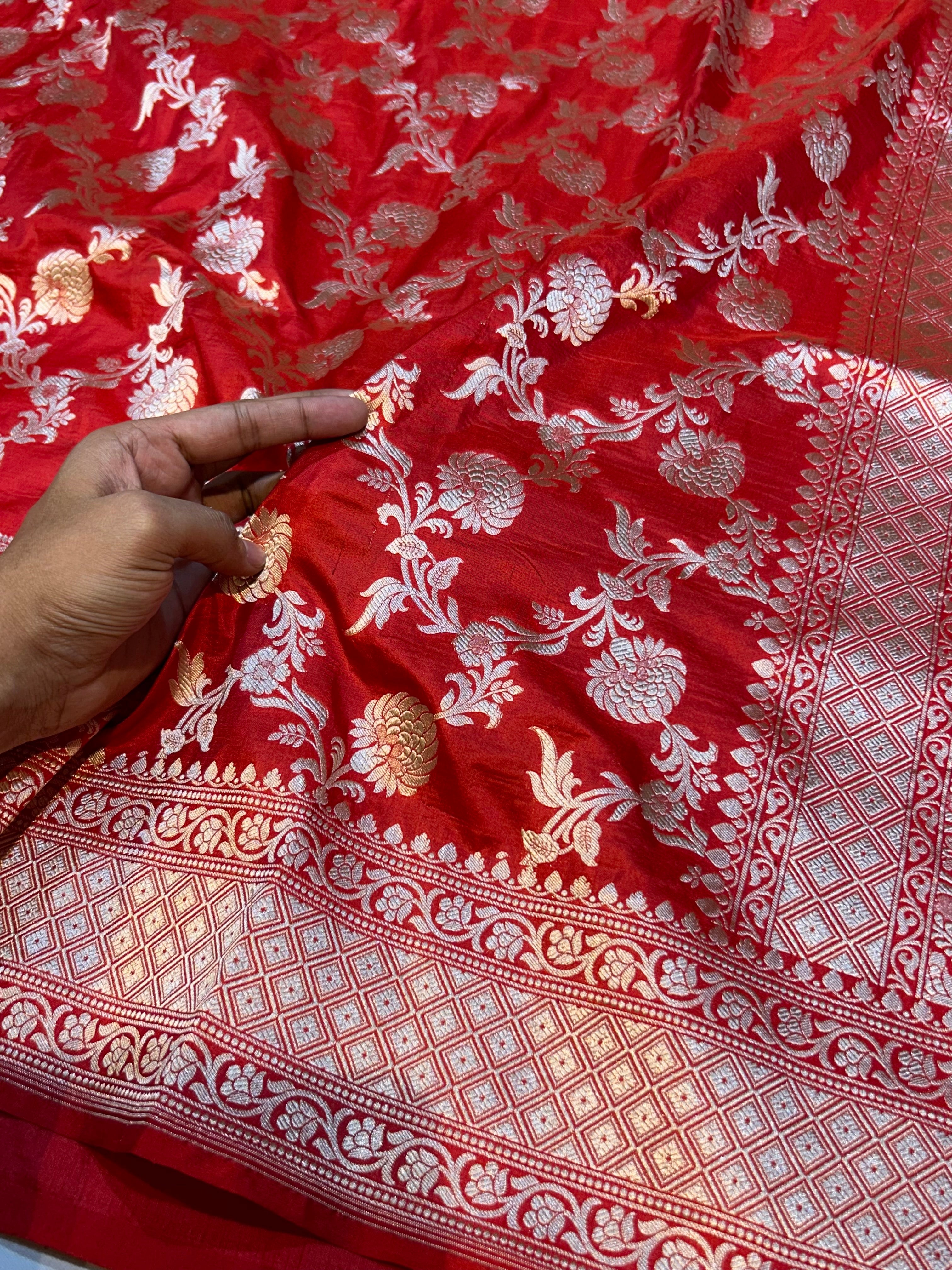 Red 100% Pure Banarasi Katan Silk Saree