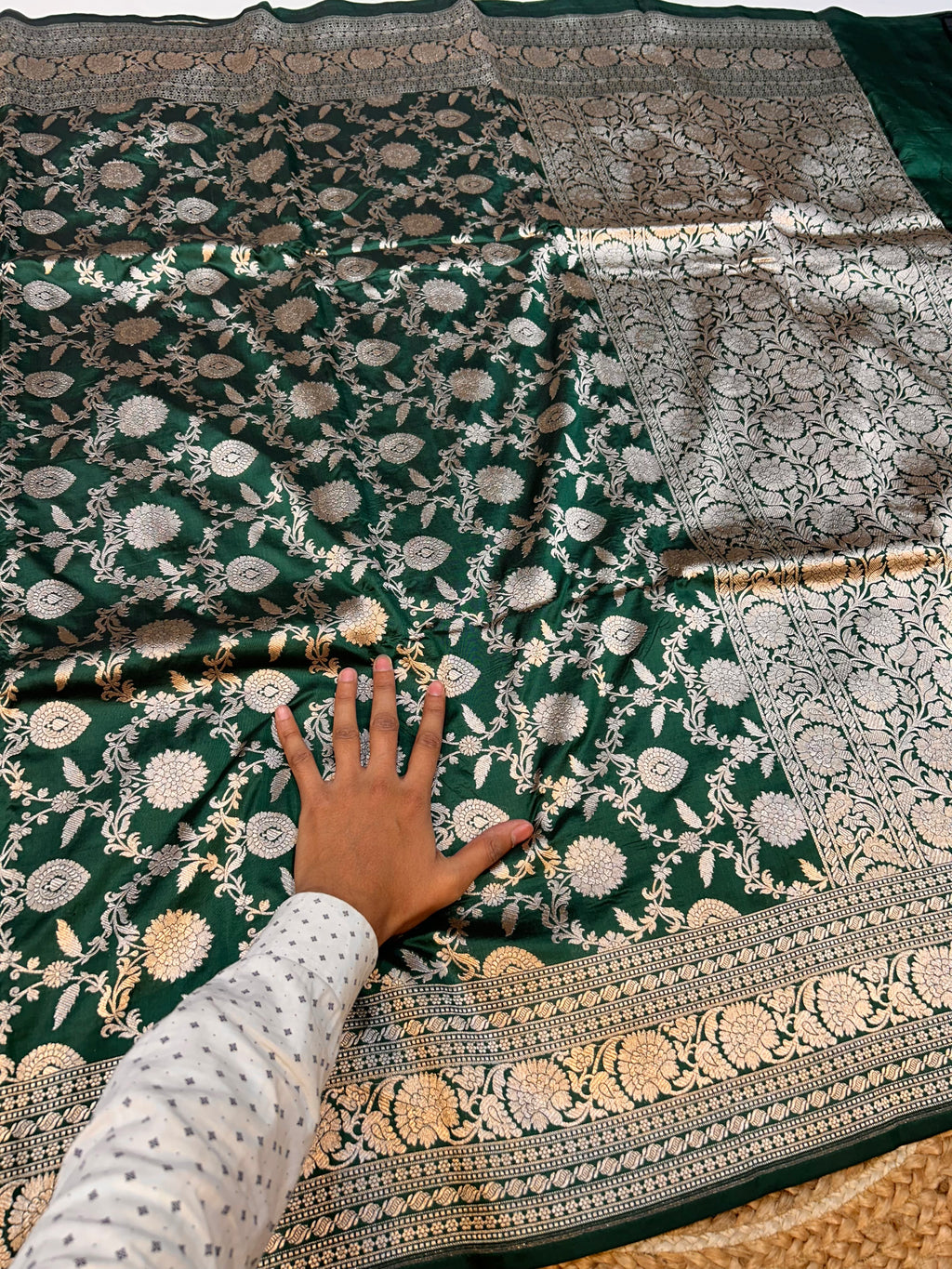 Bottle Green Pure Banarasi Katan Silk Saree