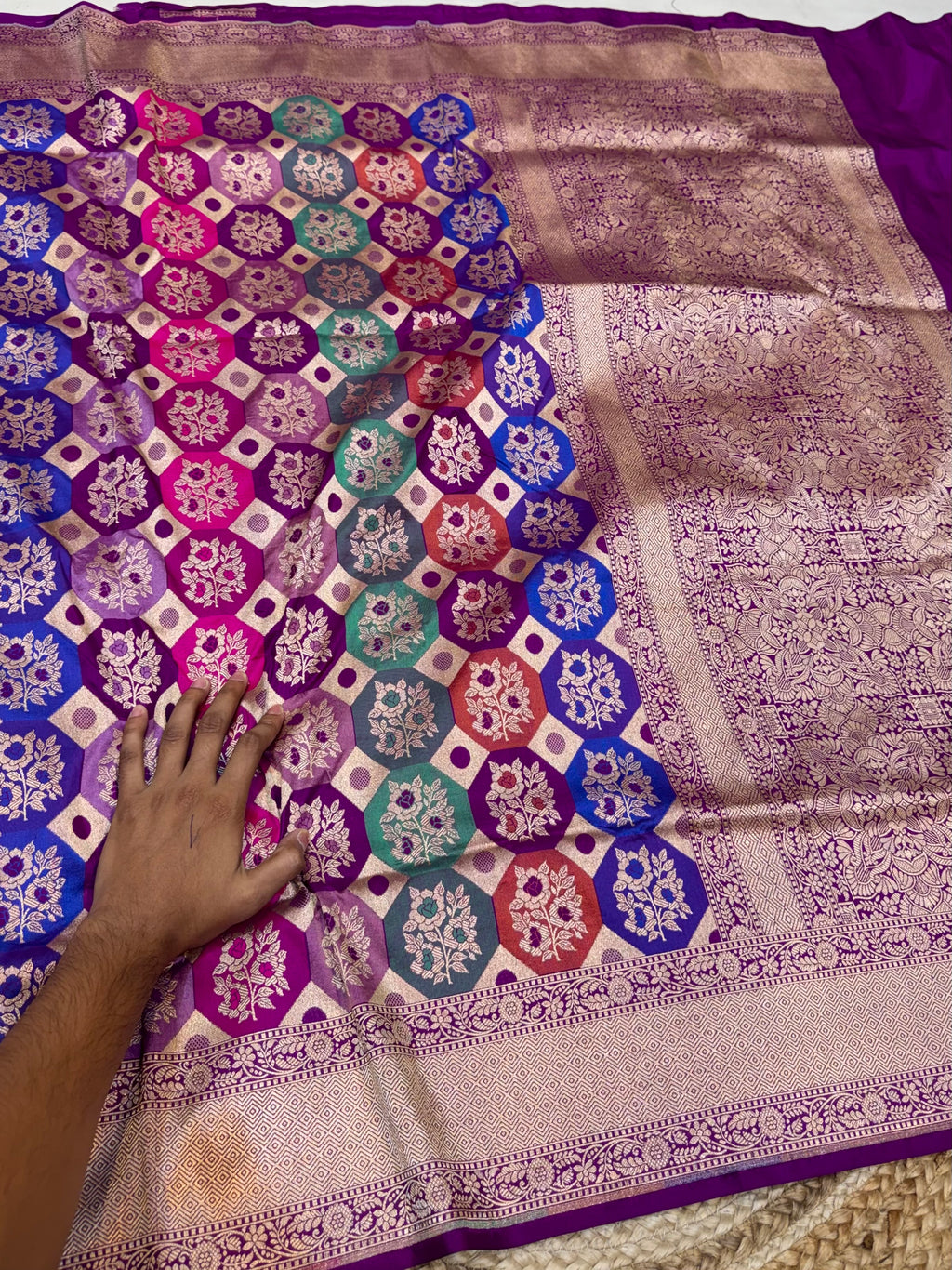 Deep Purple 100% Exclusive Pure Banaras Katan Silk Rangkaat Saree