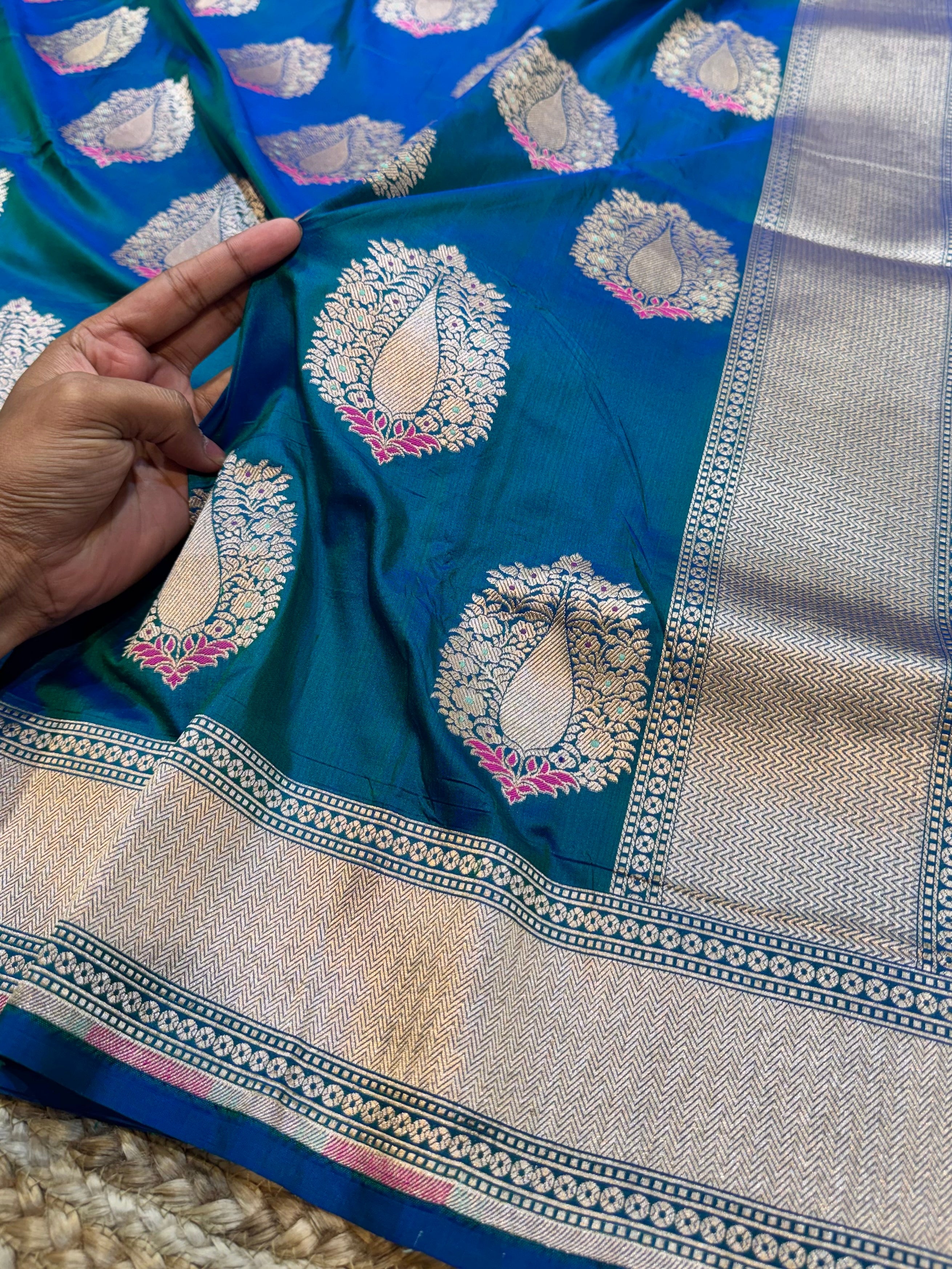 Dual Shade Peacock Blue 100% Pure Banarasi Katan Silk Meenakari Saree