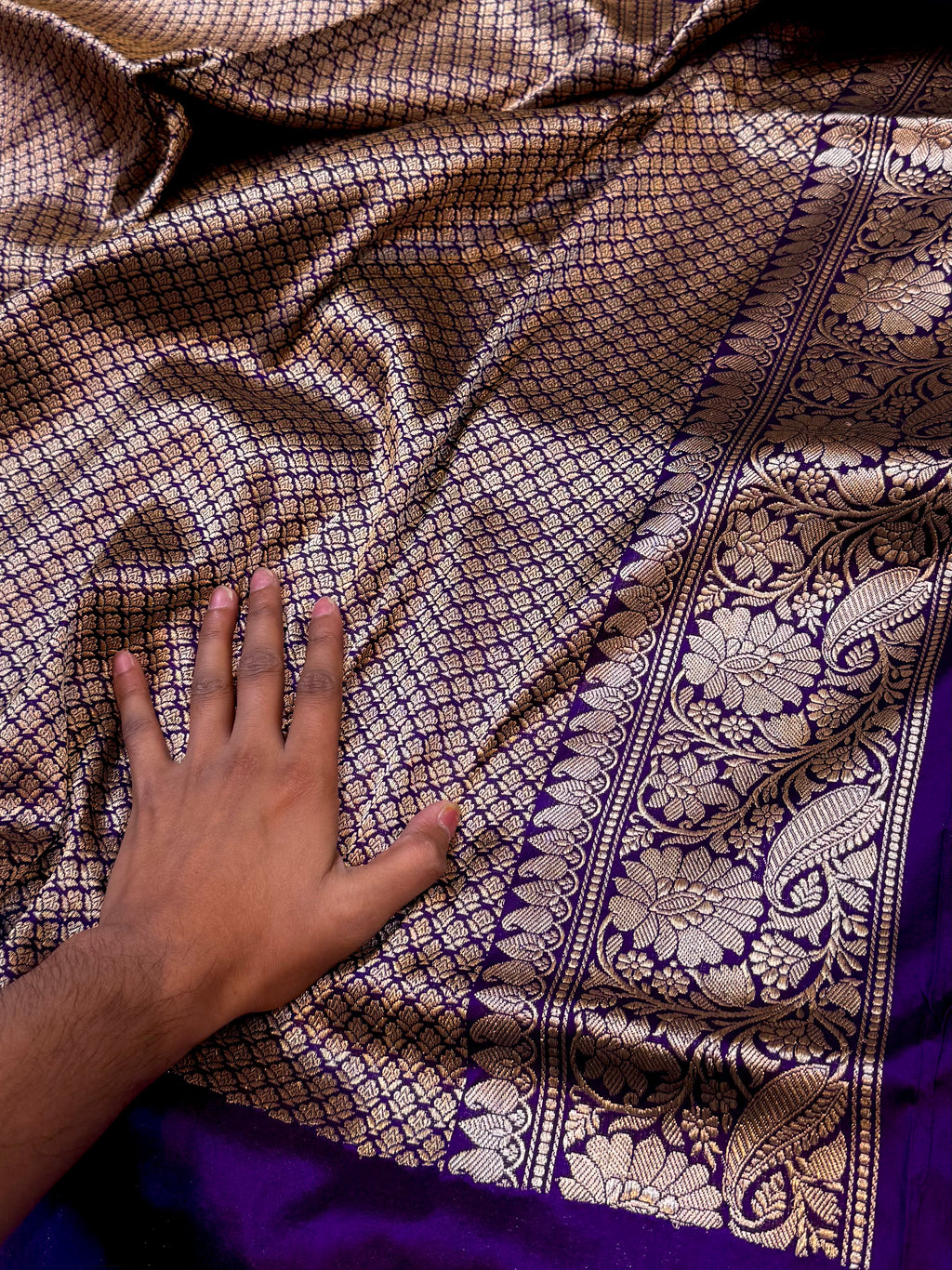 Violet Purple 100% Pure Banarasi Katan Silk Handloom Handwoven Pattu Saree