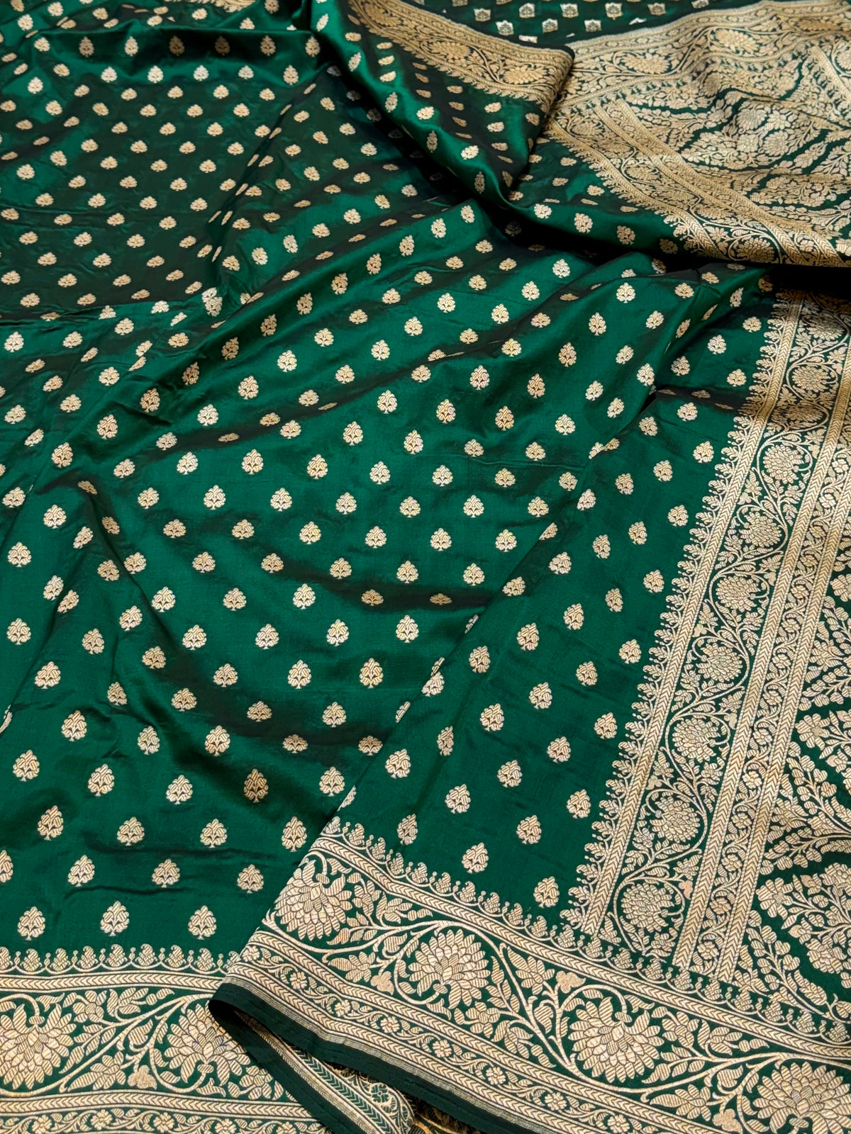 Bottle Green Pure Banarasi Katan Silk Saree