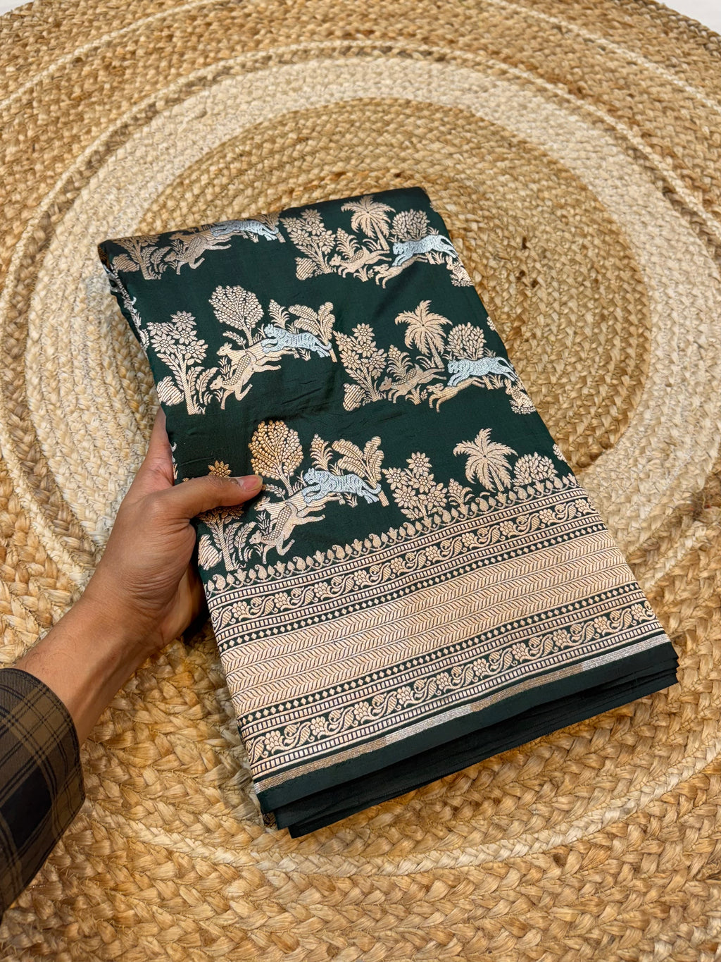 Bottle Green 100% Pure Banarasi Katan Silk Meenakari Saree