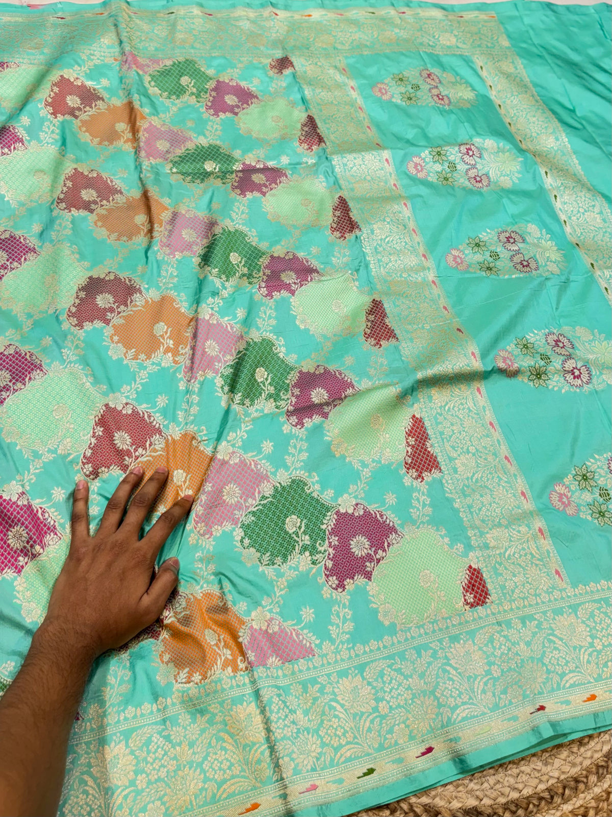 Pastel Sea Green 100% Exclusive Pure Banaras Katan Silk Rangkaat Saree