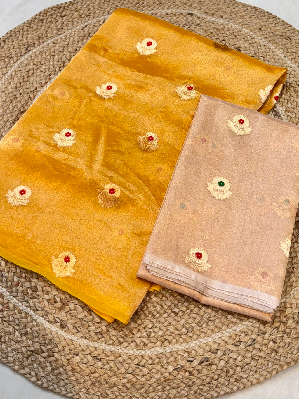 Diamond Golden 100% Pure Banarasi Tissue Silk Handloom Handwoven Saree