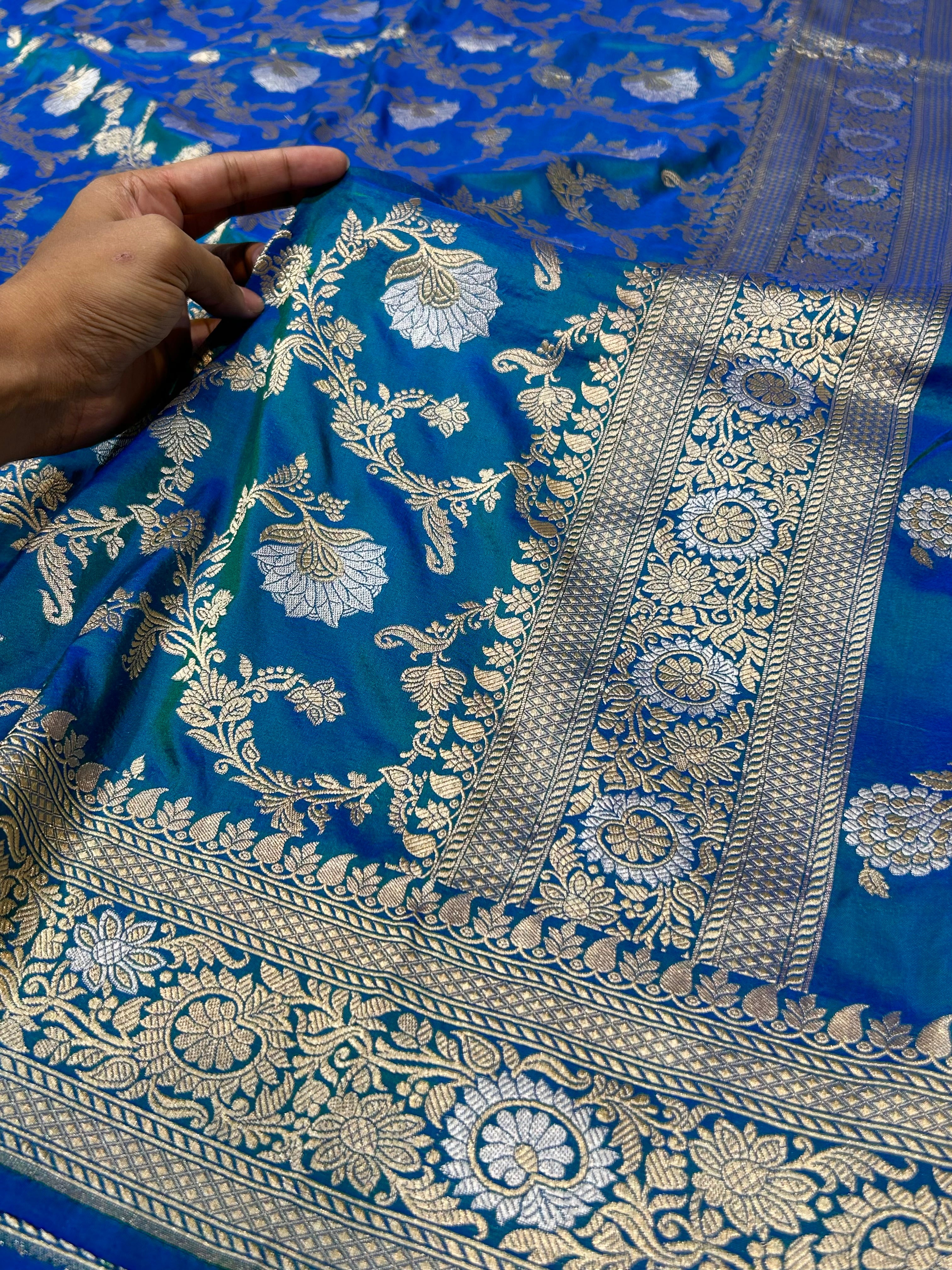 Dual Shade Peacock Blue 100% Pure Banarasi Katan Silk Meenakari Saree