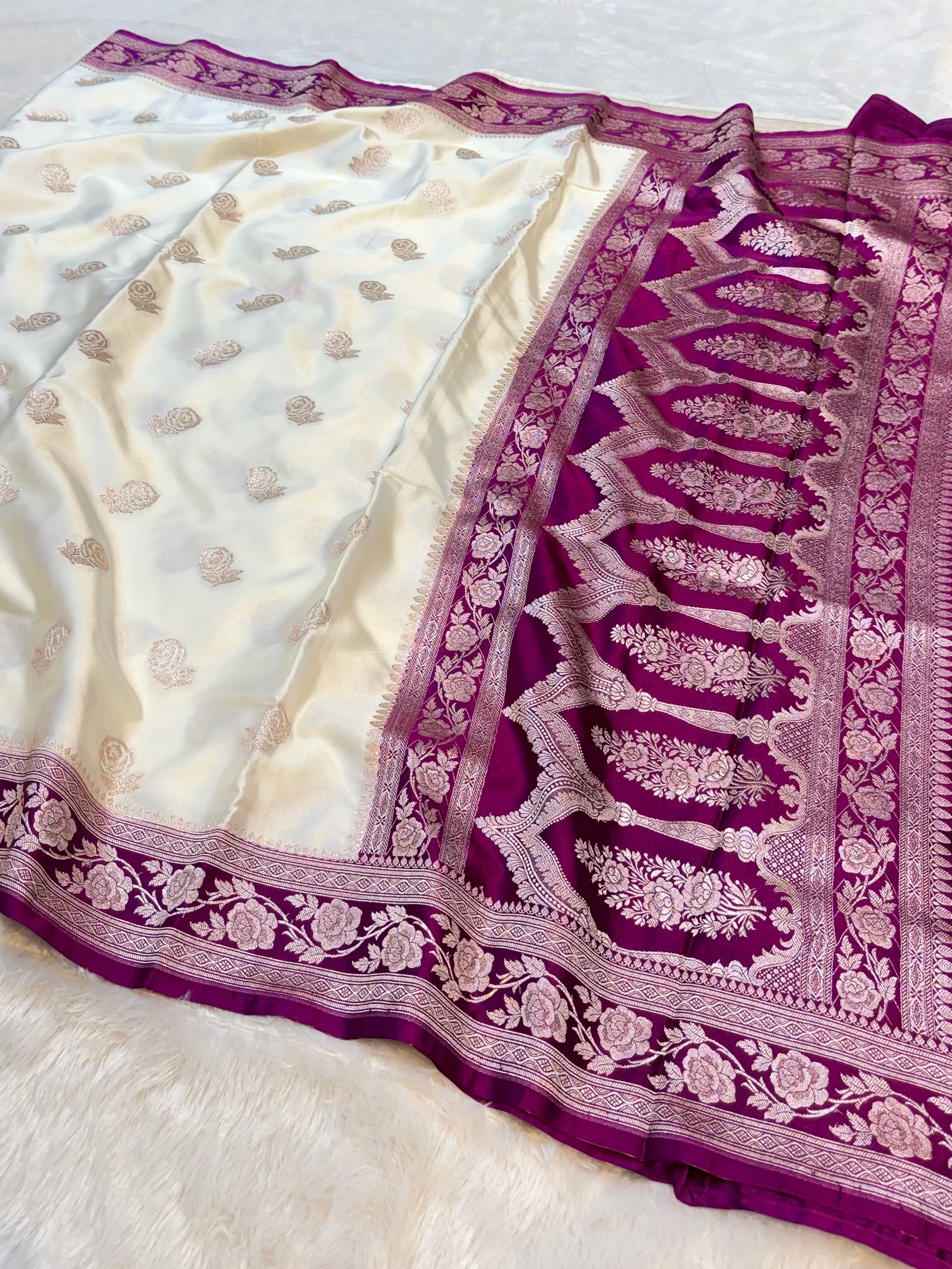 Off-White Banarasi Soft Mashru Silk Partywear Saree