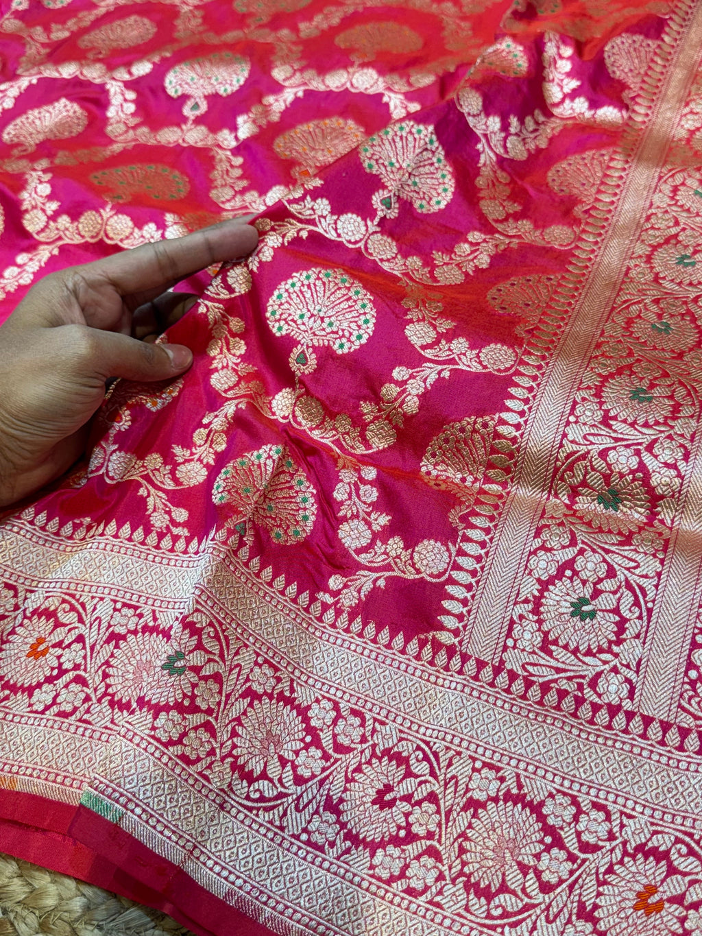 Dual shade Pink 100% Pure Banarasi Katan Silk Meenakari Saree