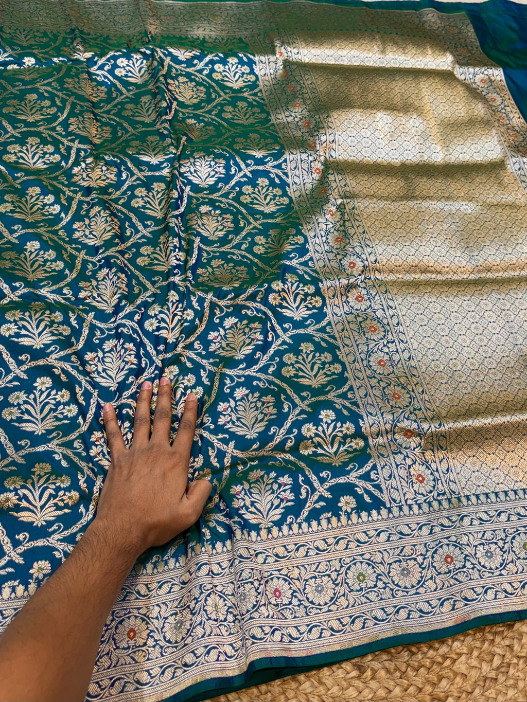 Dual Shade Peacock Blue 100% Pure Banarasi Katan Silk Meenakari Saree