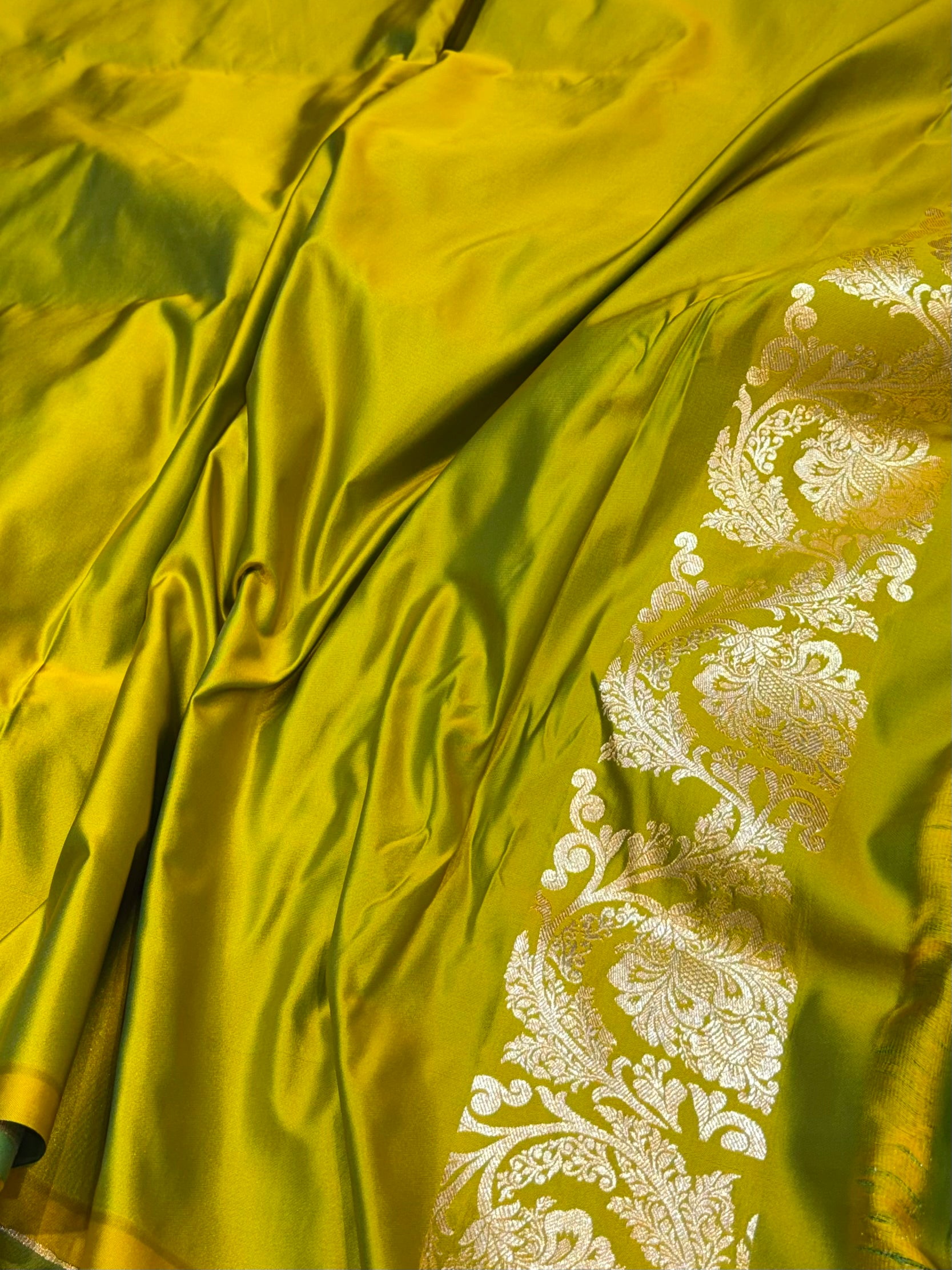 Olive Green Banarasi Soft Meenakari Mashru Silk Partywear Saree