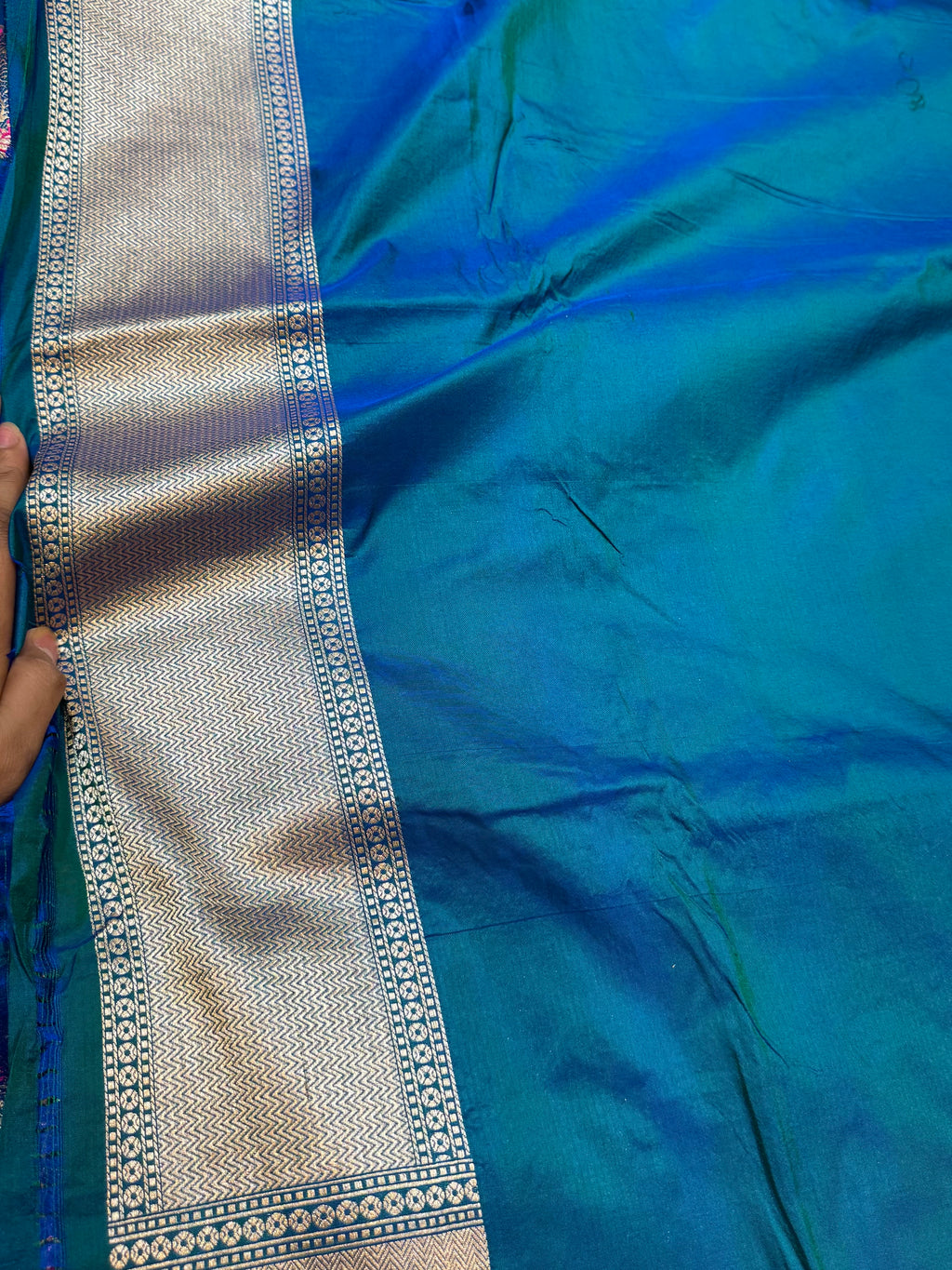 Dual Shade Peacock Blue 100% Pure Banarasi Katan Silk Meenakari Saree