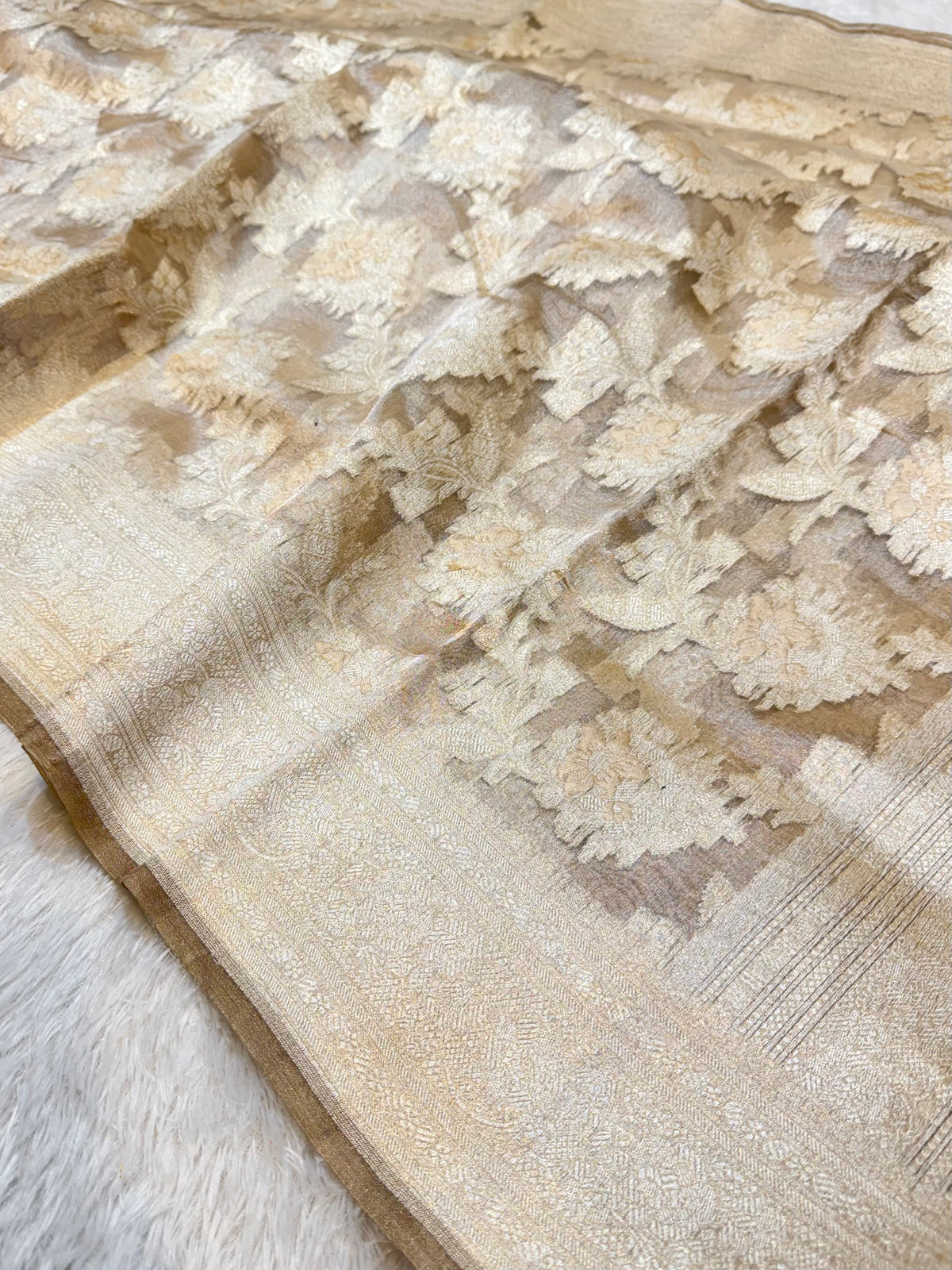 Diamond Golden 100% Pure Tissue Silk Banarasi Partywear Saree