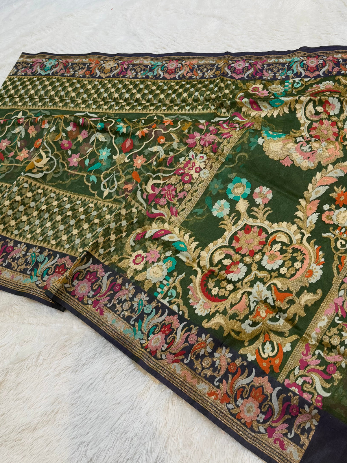 Dark Green Pure Handloom Banarasi Ektara Kora Jamdani Saree