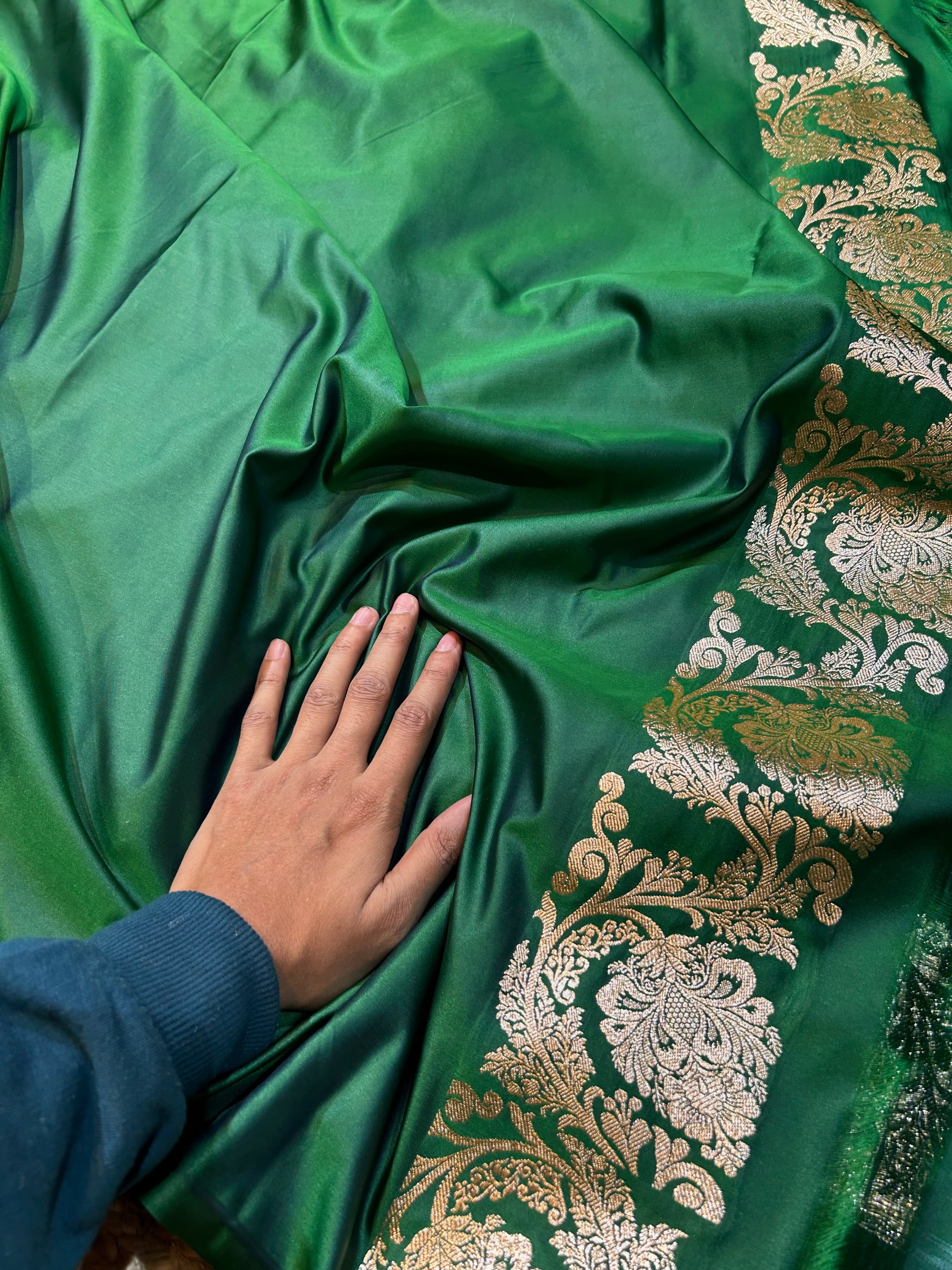 Emerald Green Banarasi Soft Meenakari Mashru Silk Partywear Saree