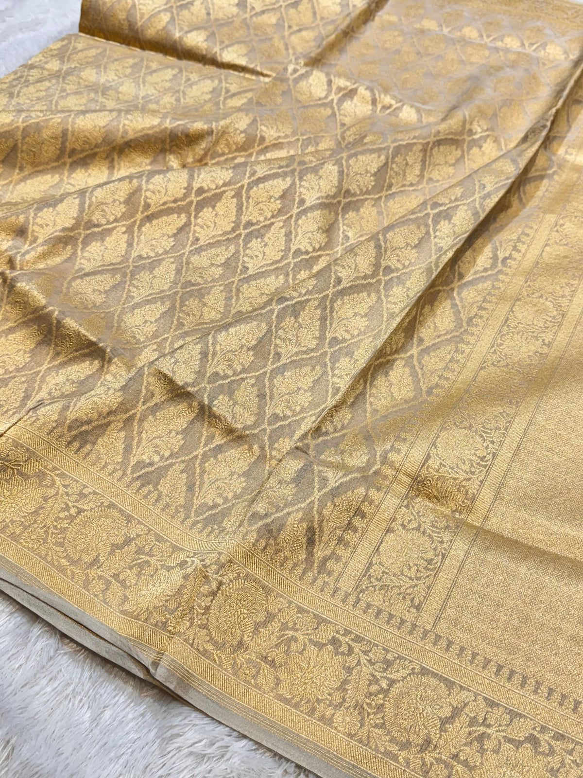 Diamond Golden 100% Pure Tissue Silk Banarasi Partywear Saree
