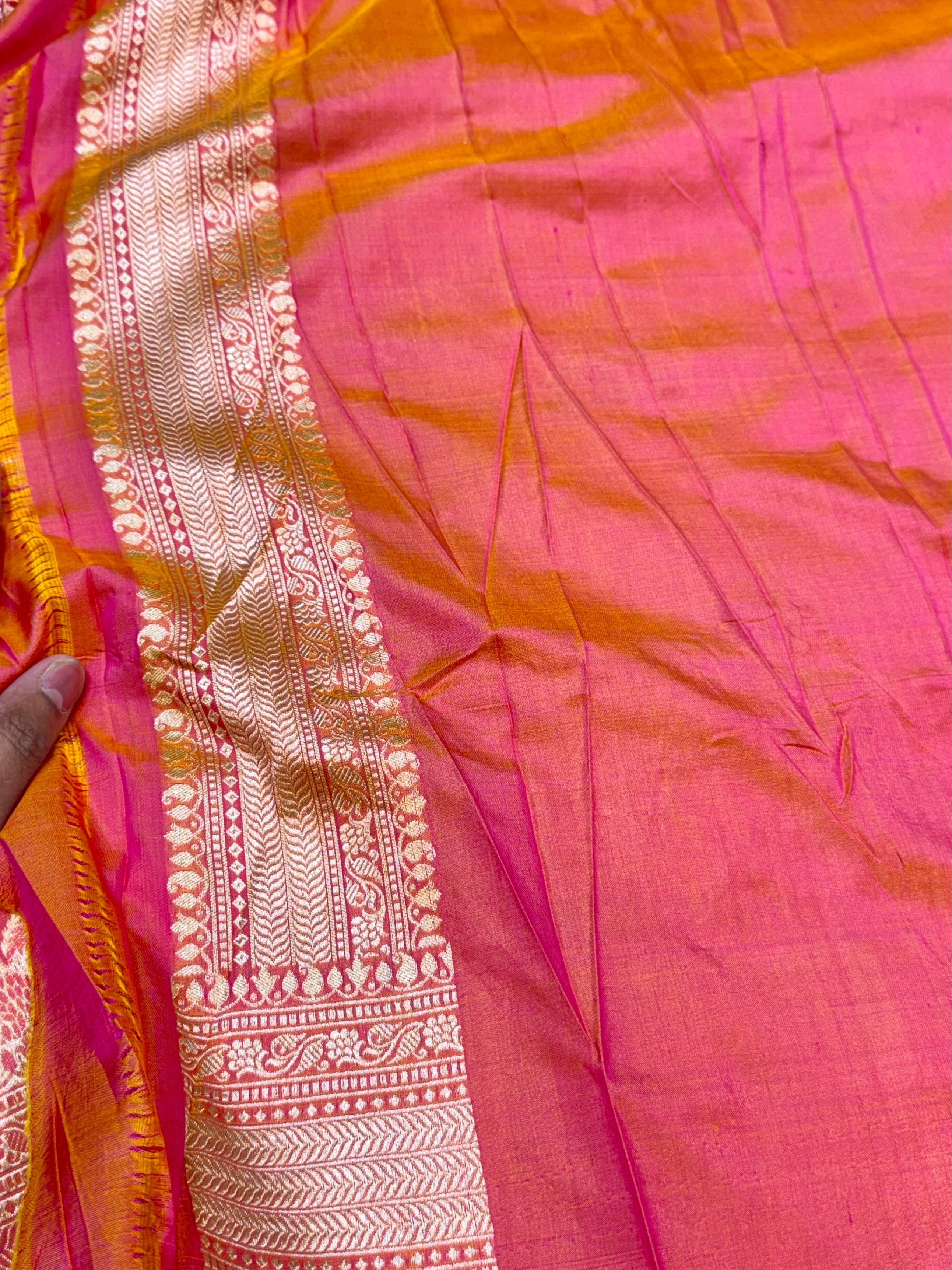 Dual shade Pink 100% Pure Banarasi Katan Silk Meenakari Saree
