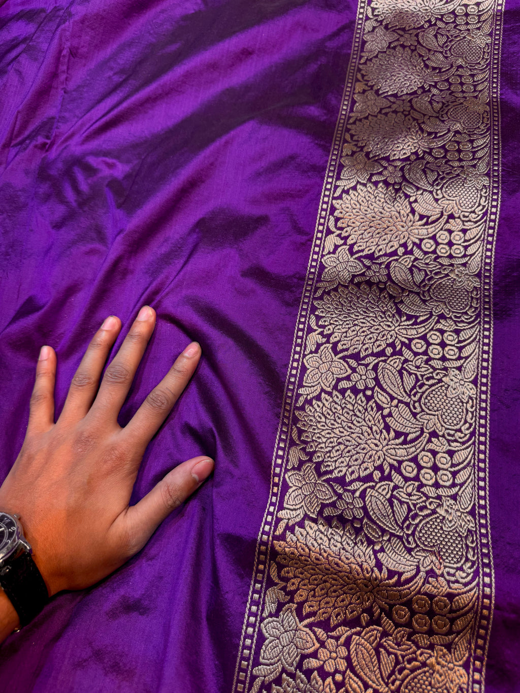 Violet Purple 100% Pure Banarasi Katan Silk Handloom Handwoven Pattu Saree