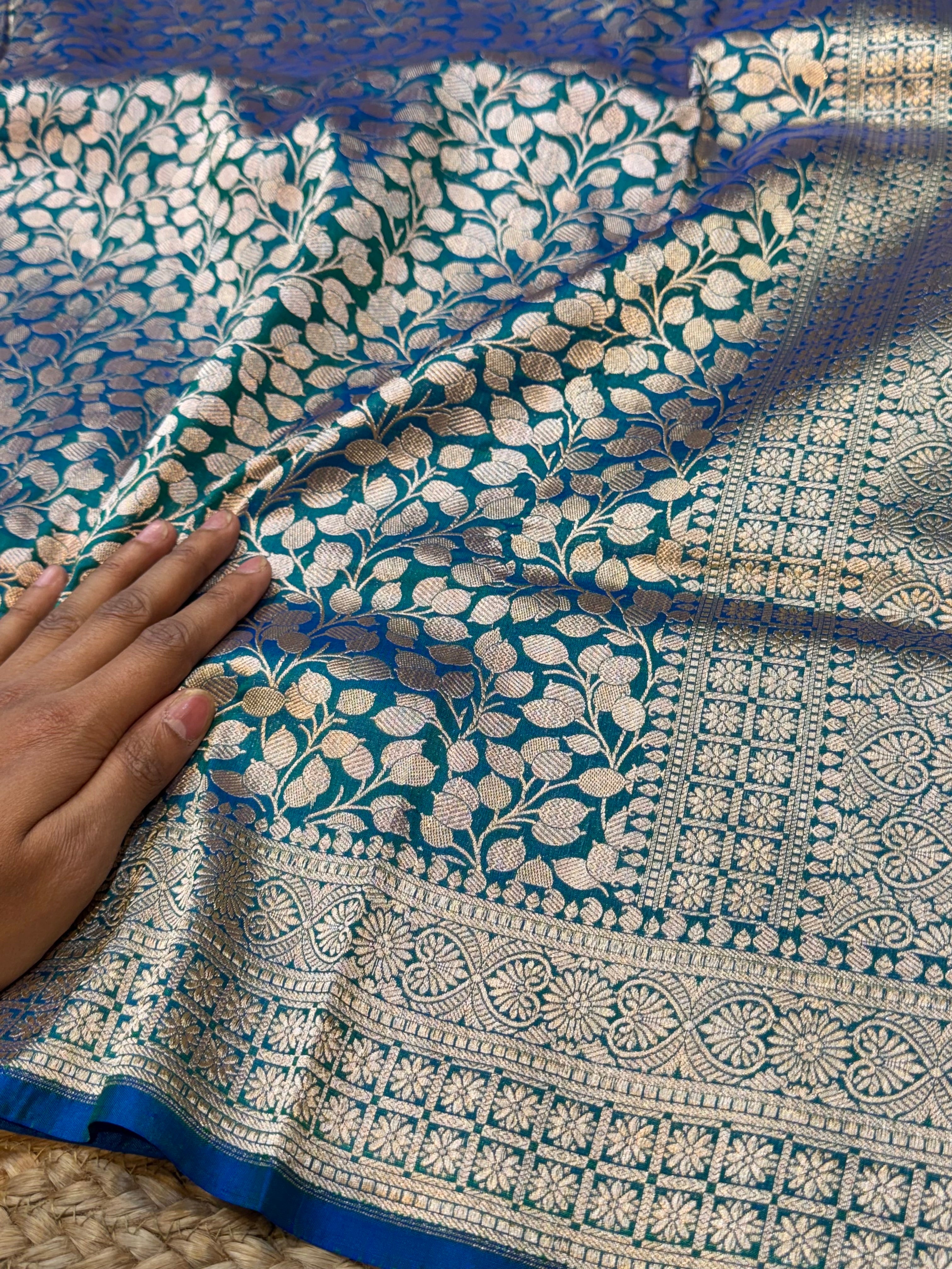 Dual Shade Peacock ue 100% Pure Banarasi Katan Silk Brocade Saree