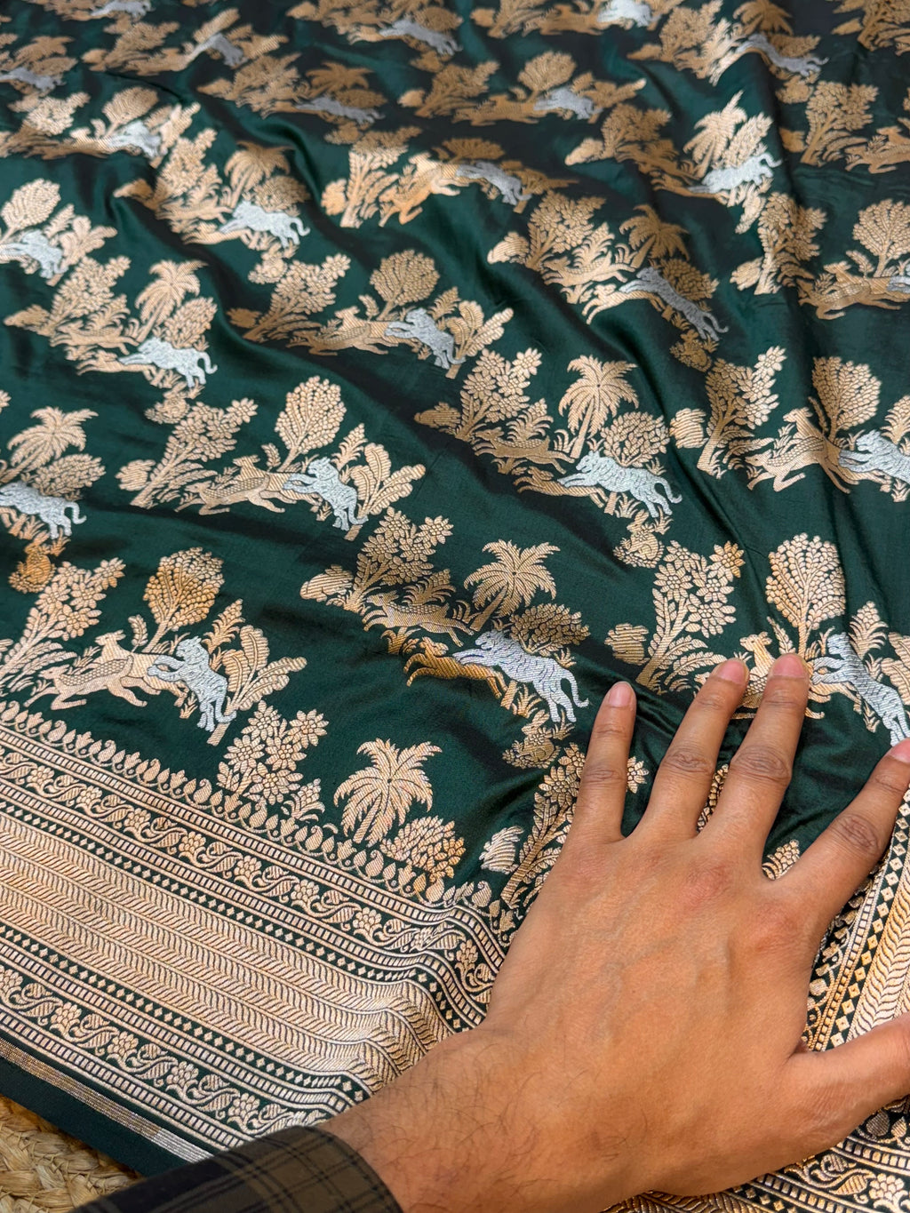 Bottle Green 100% Pure Banarasi Katan Silk Meenakari Saree