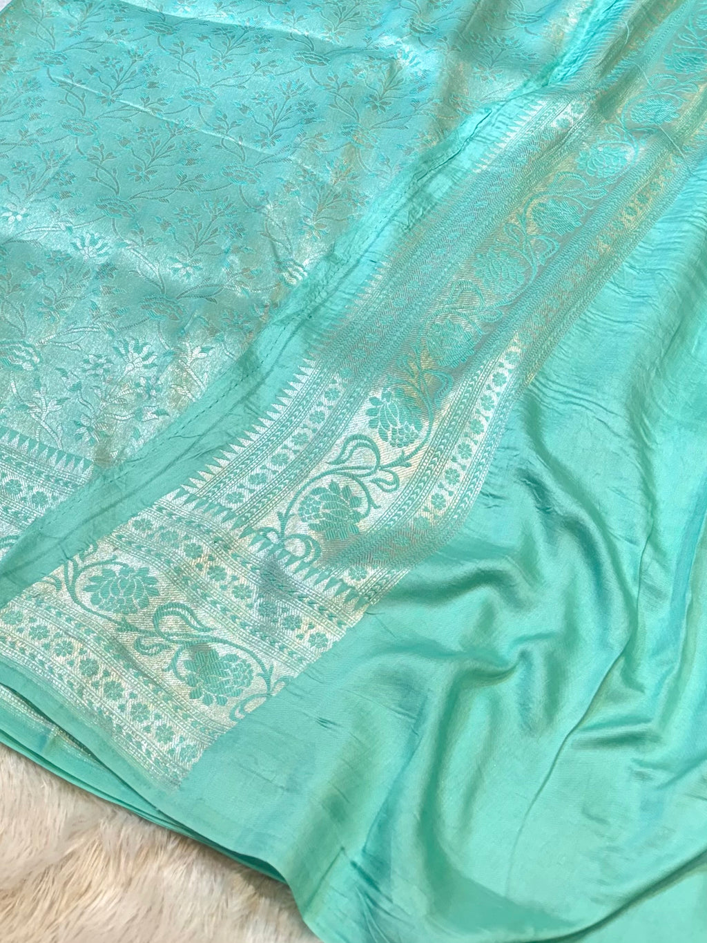 Cyan Blue Pure Handloom Banarasi Mashru Silk Saree