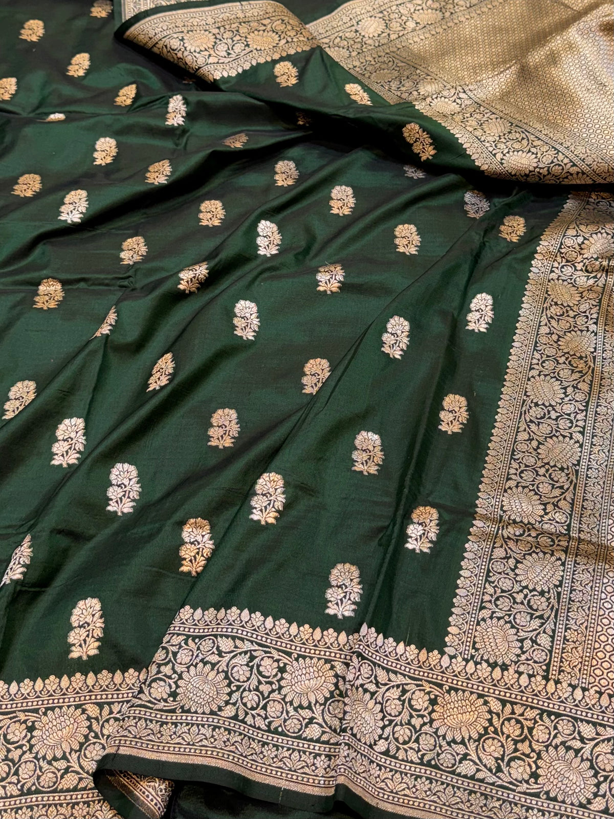 Bottle Green Pure Banarasi Katan Silk Saree