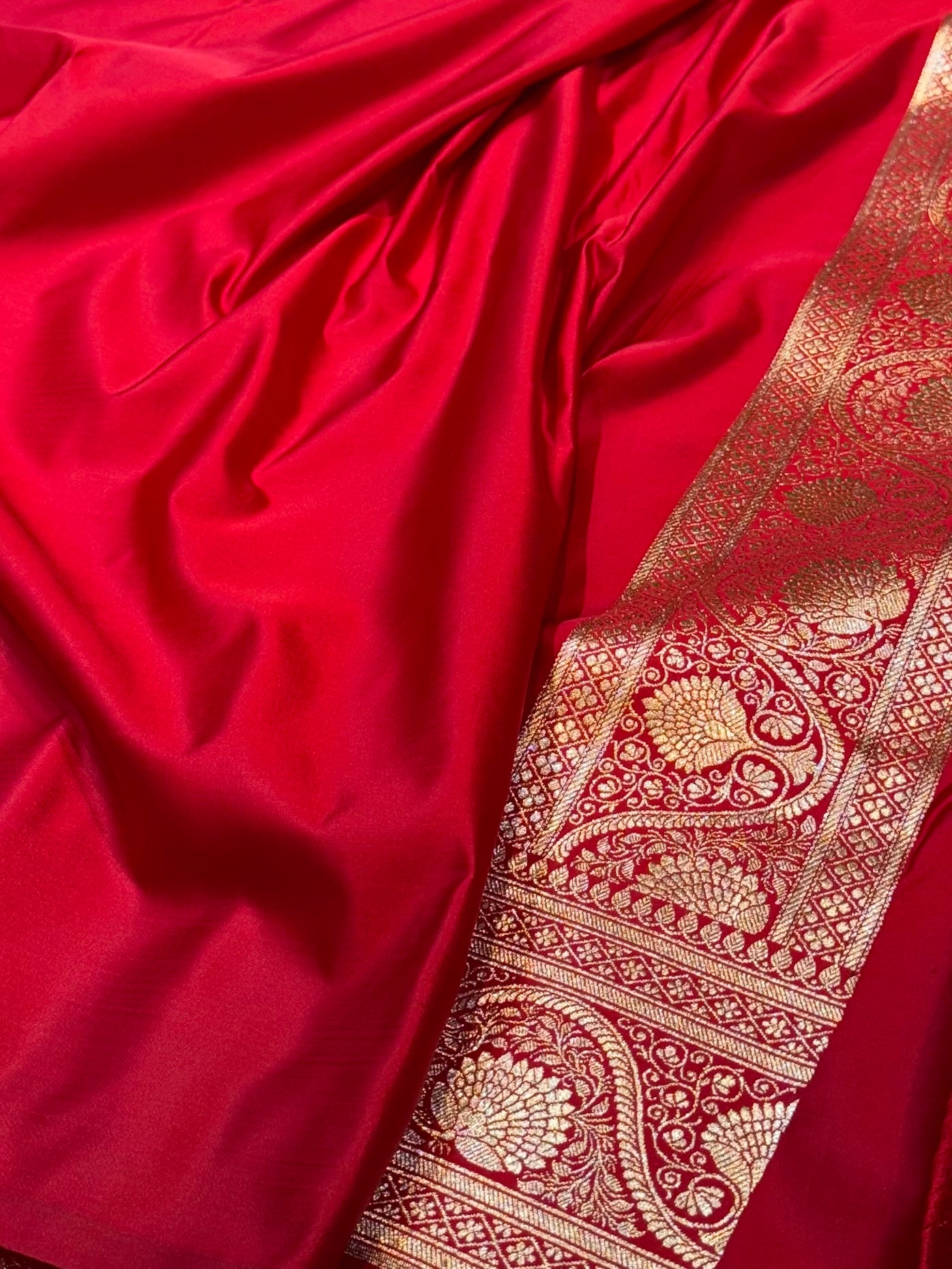 Red Banarasi Soft Mashru Silk Partywear Saree