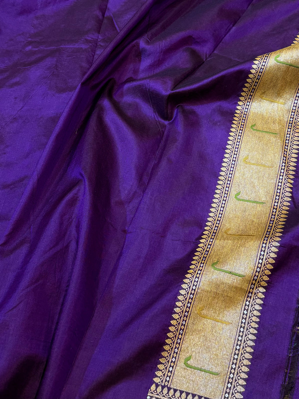 Violet Purple Exclusive Pure Handloom  Banarasi Ektara Katan Silk Jamdani Saree