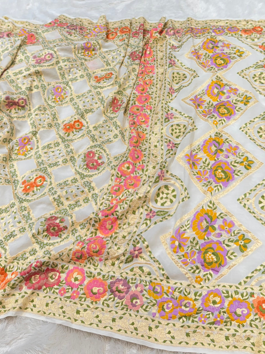 Milky White 100% Pure Banarasi Khaddi Georgette Tilfi Meenakari Saree