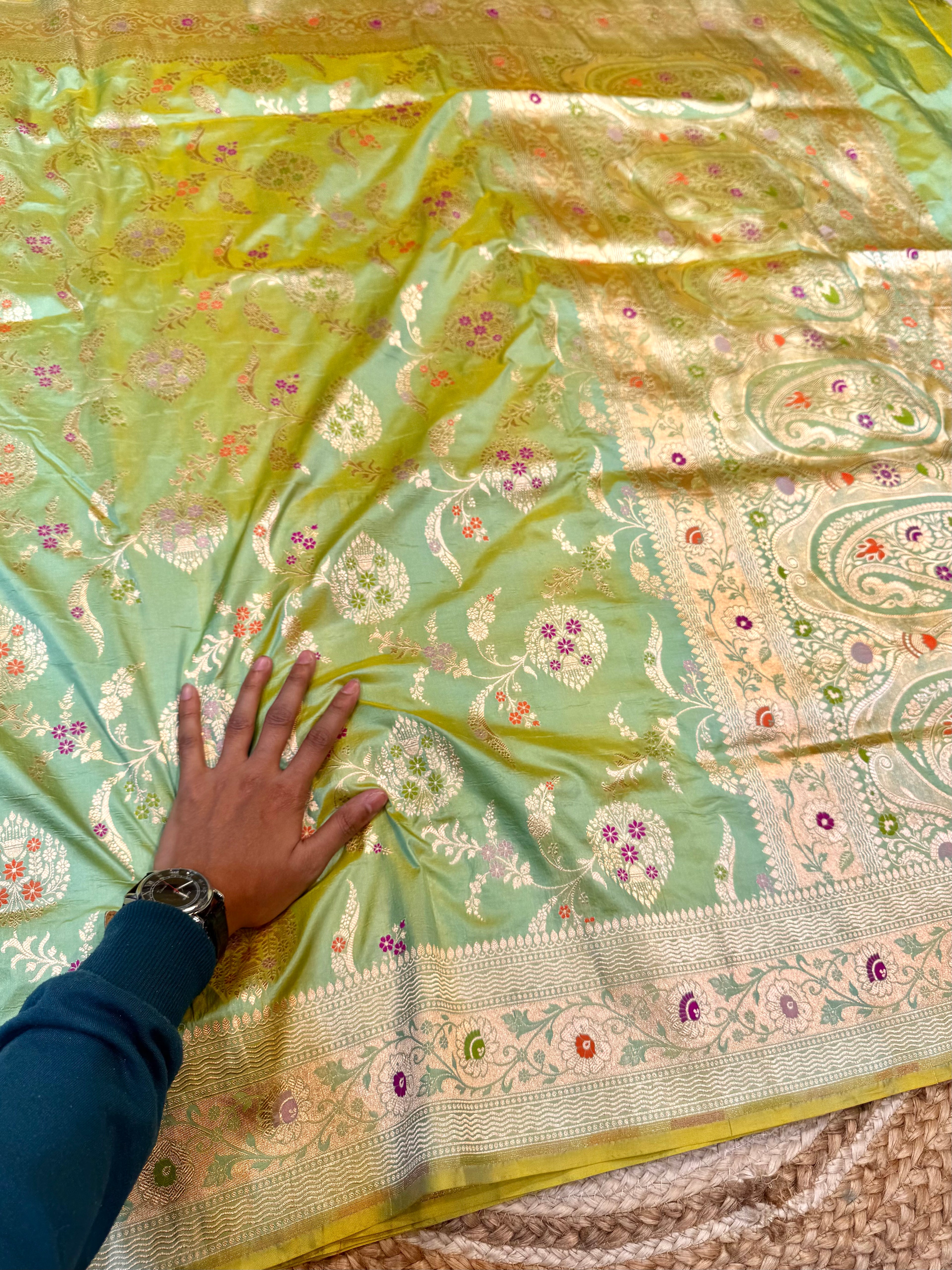 Dual Shade Green-Yellow 100% Pure Banarasi Katan Silk Meenakari Saree
