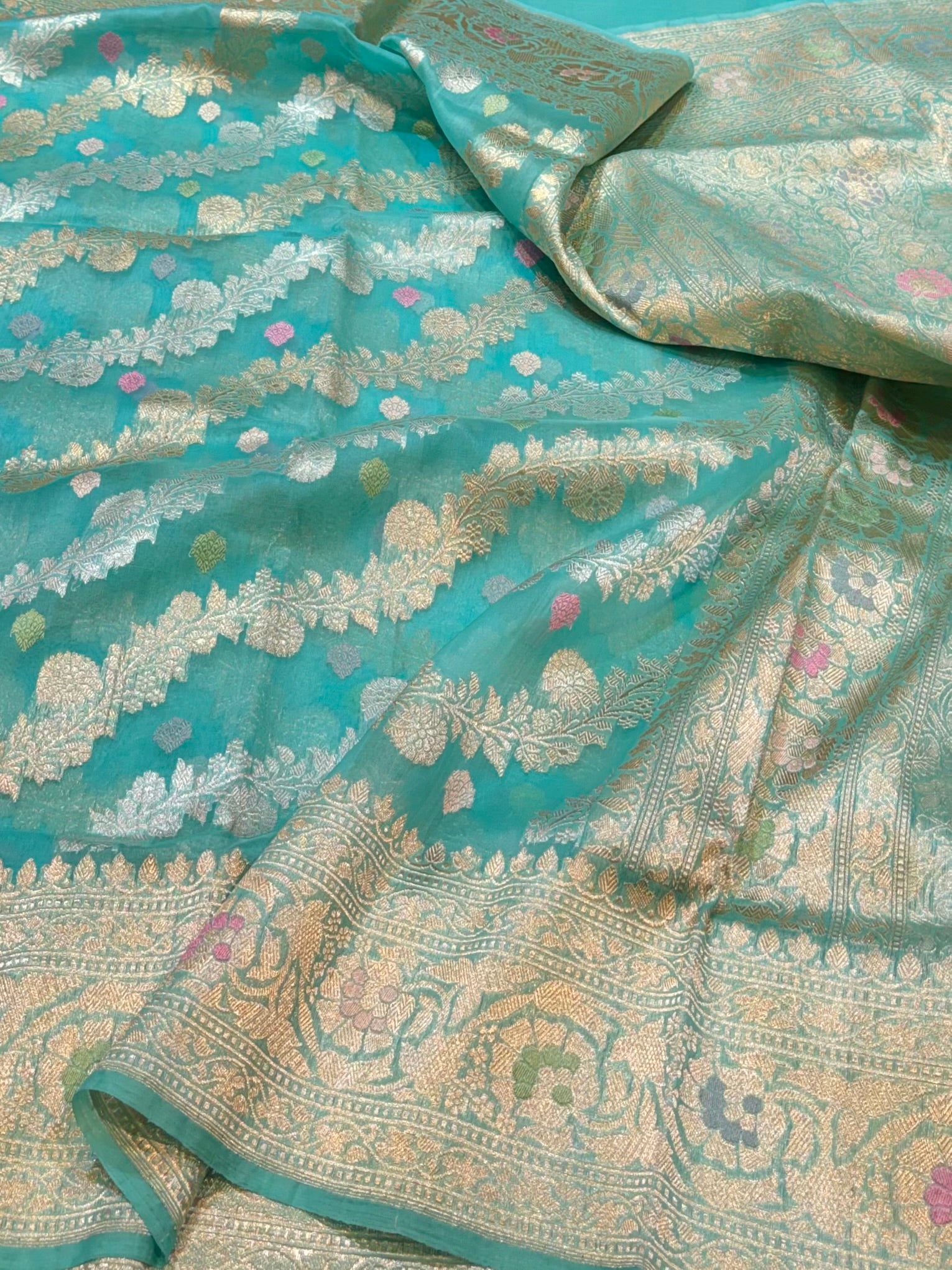 Pastel Sea Green 100% Pure Banarasi Kora Silk Handloom Handwoven Pattu Saree