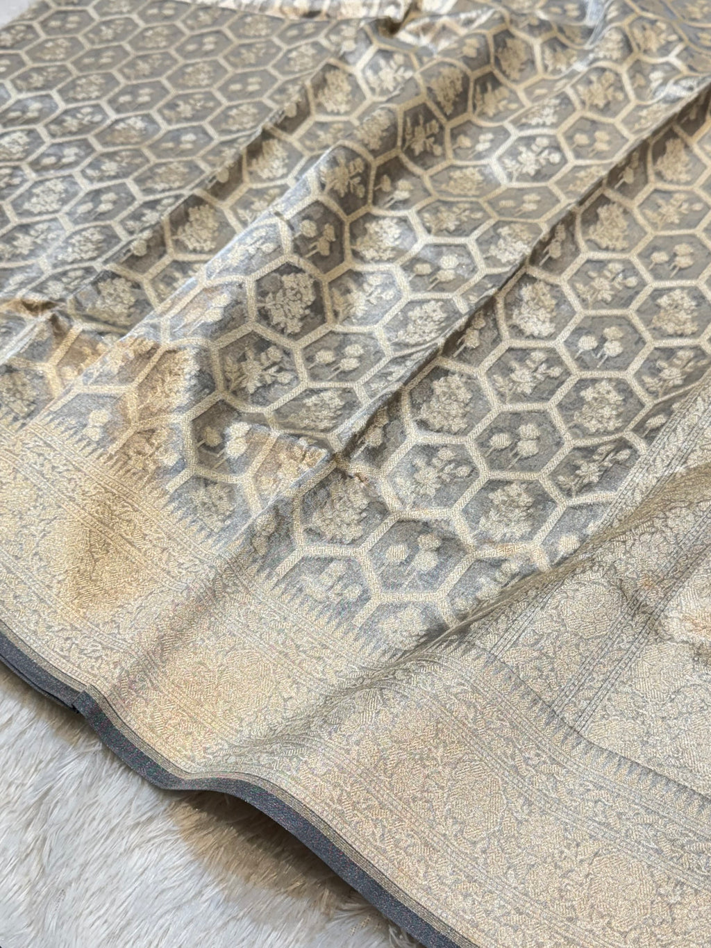 Diamond Grey 100% Pure Tissue Silk Banarasi Partywear Saree
