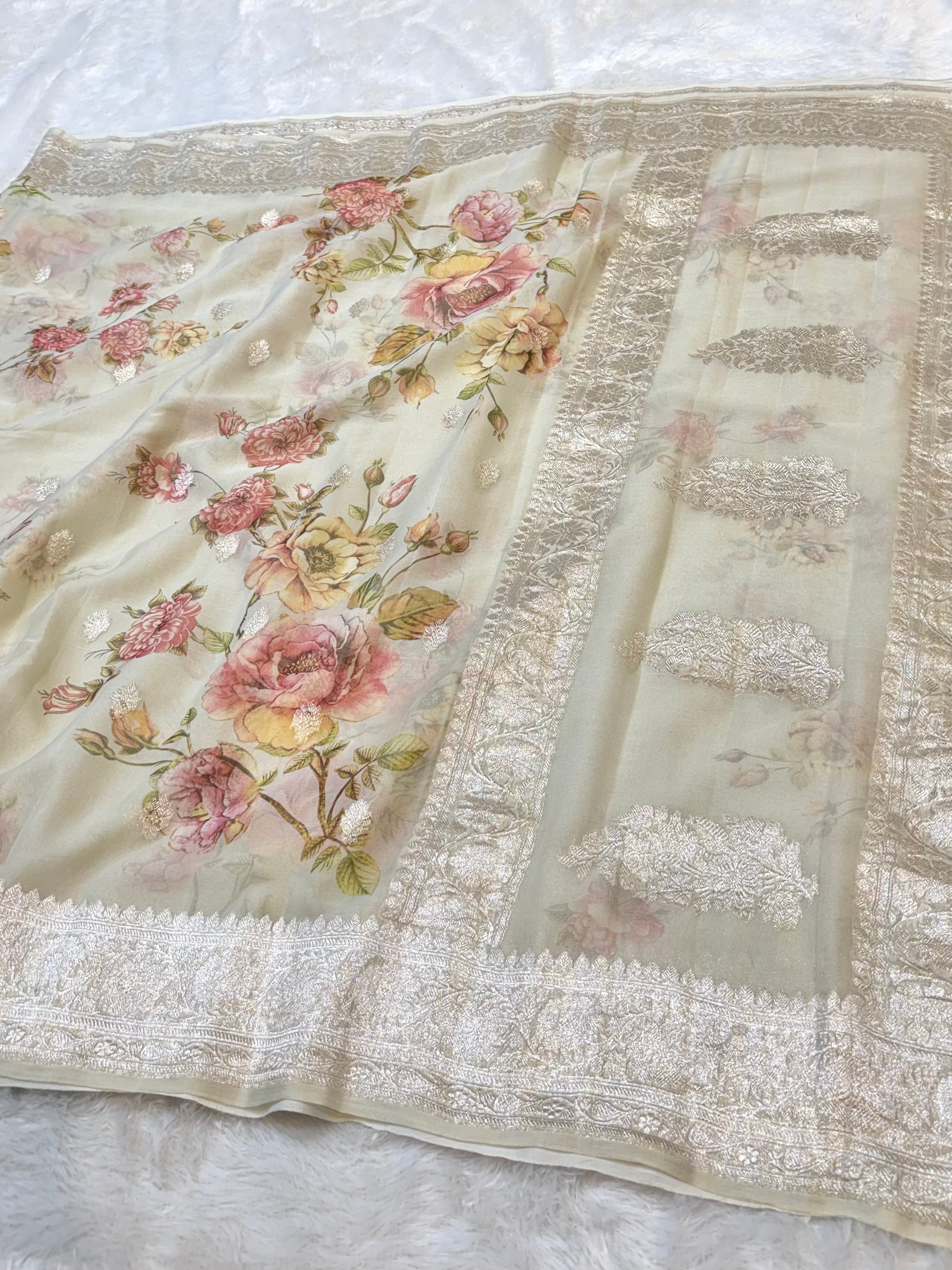 Beige 100% Pure Khaddi Georgette Silver Zari Digital Print Handloom Saree
