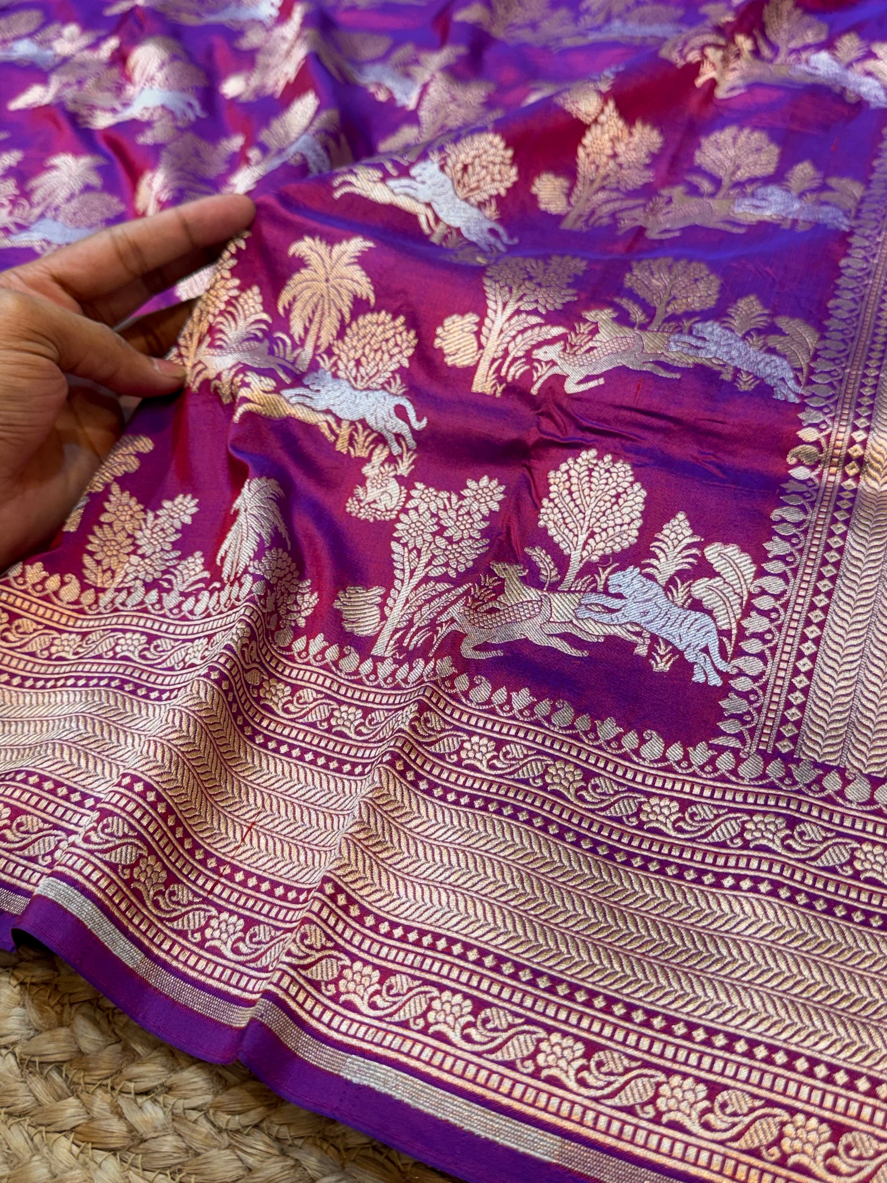 Dual Shade Red-Blue 100% Pure Banarasi Katan Silk Meenakari Sareee