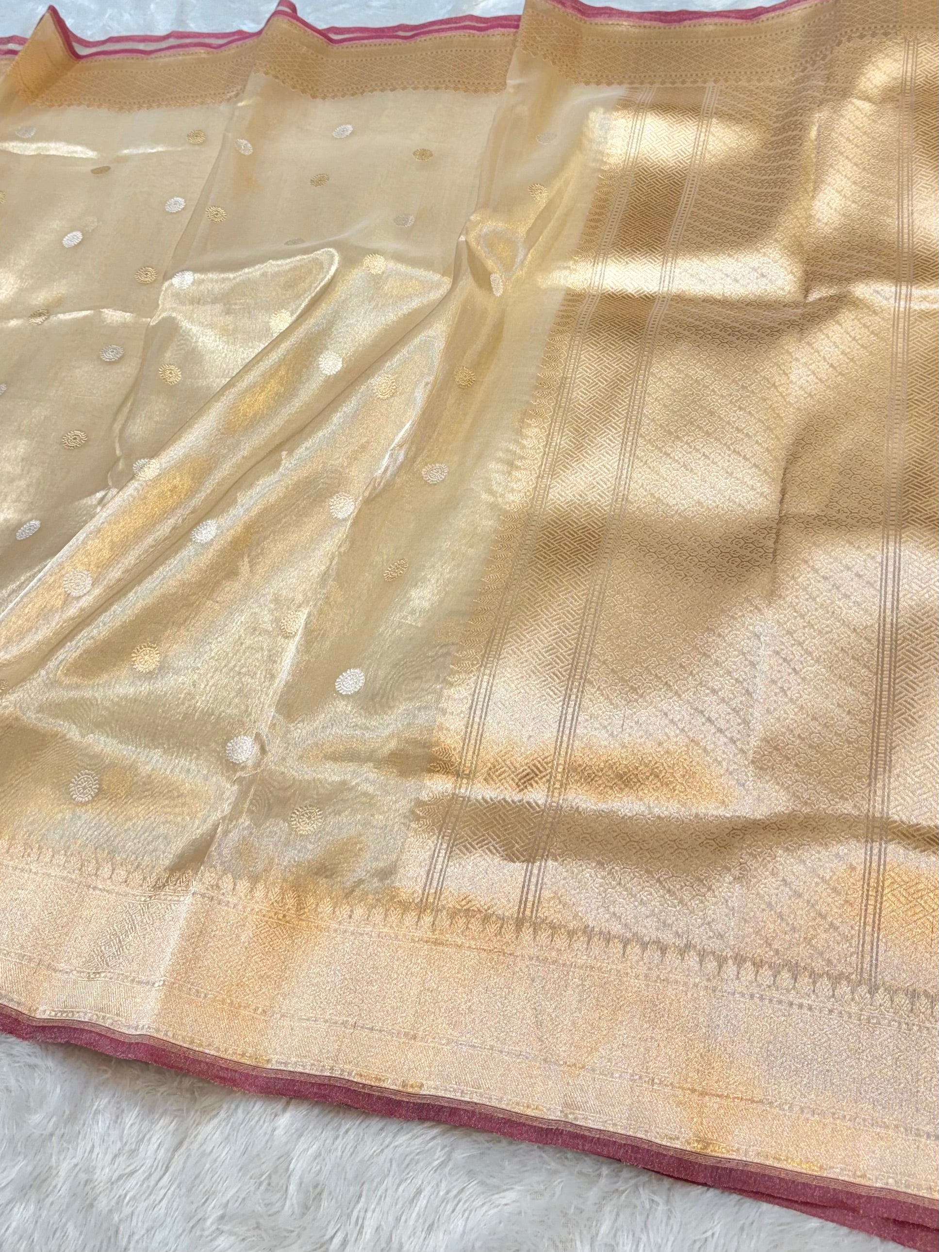 Diamond Gold 100% Pure Banarasi Tissue Silk Handloom Handwoven Saree