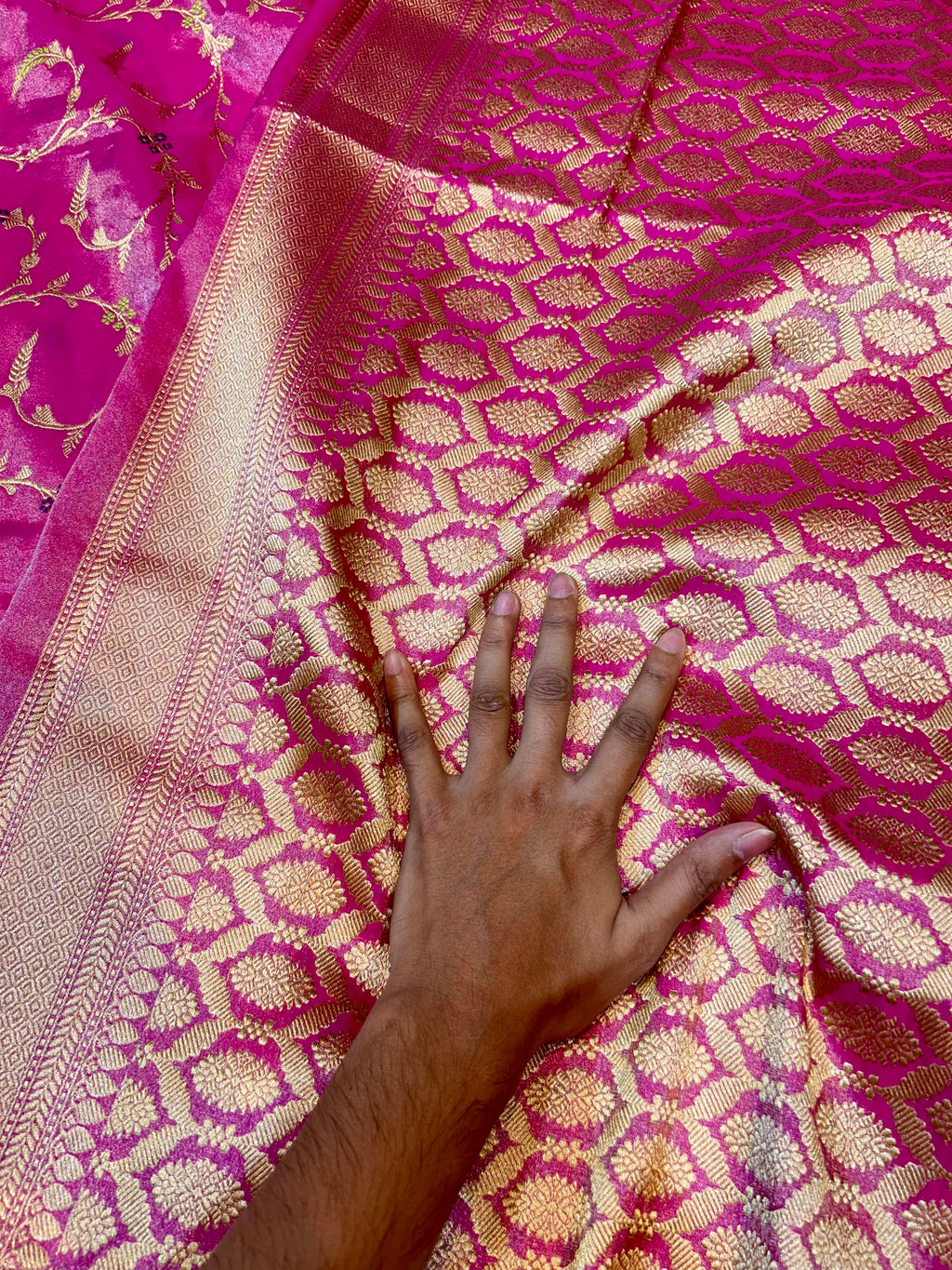 Magenta Pink 100% Pure Banarasi Tissue Silk Handloom Handwoven Saree