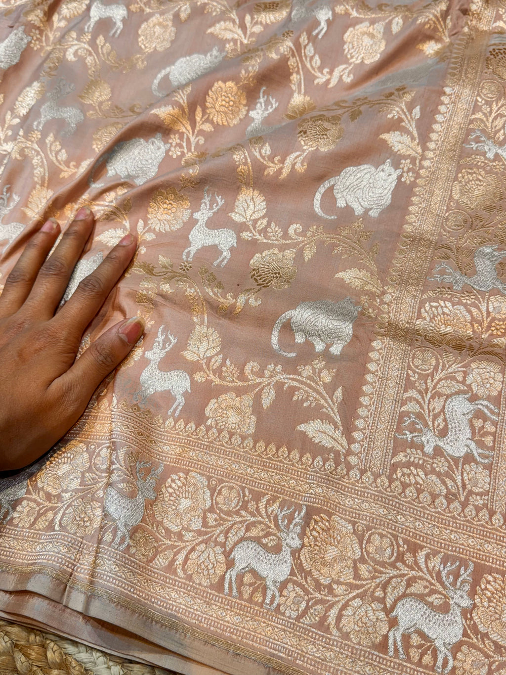 Beige 100% Pure Banarasi Katan Silk Meenakari Saree