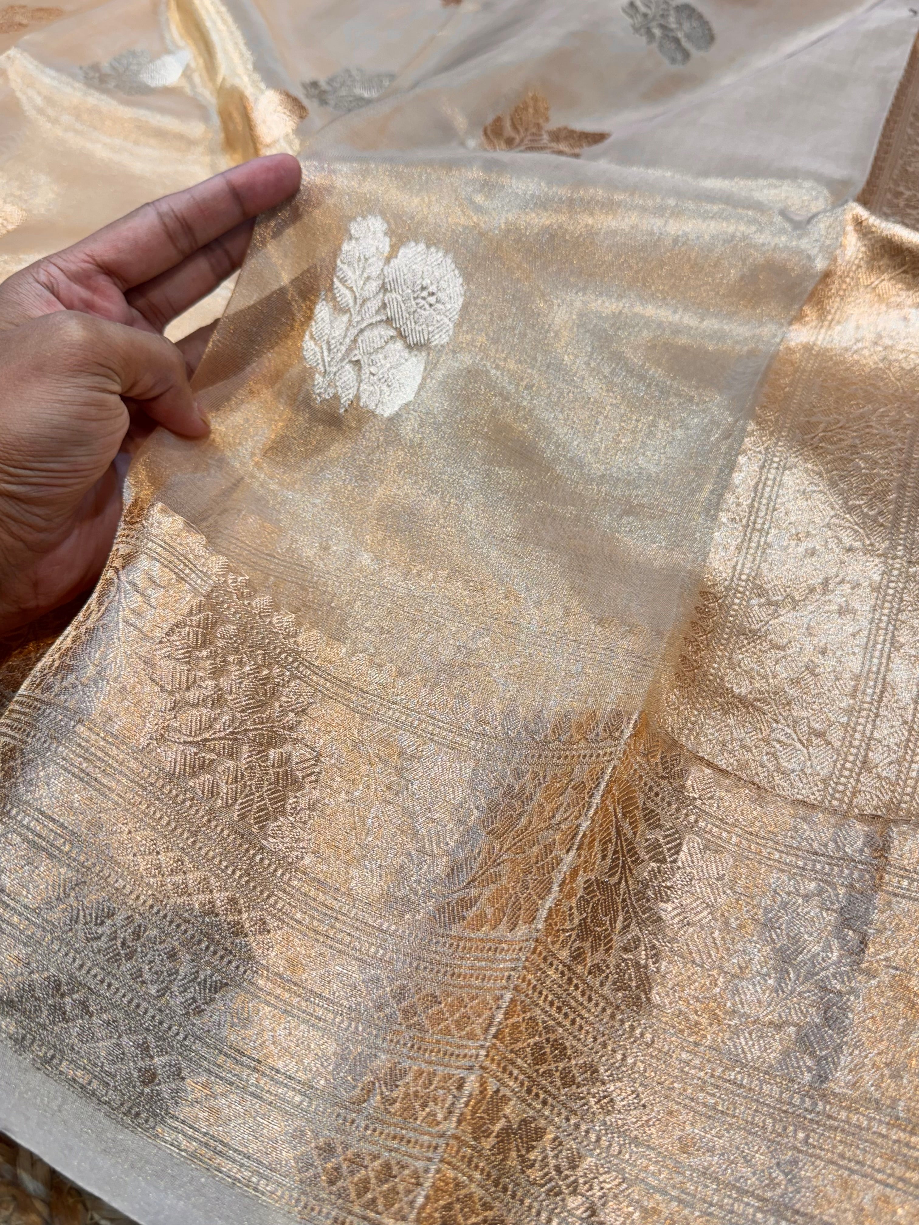 Diamond Gold 100% Pure Banarasi Tissue Silk Handloom Handwoven Saree