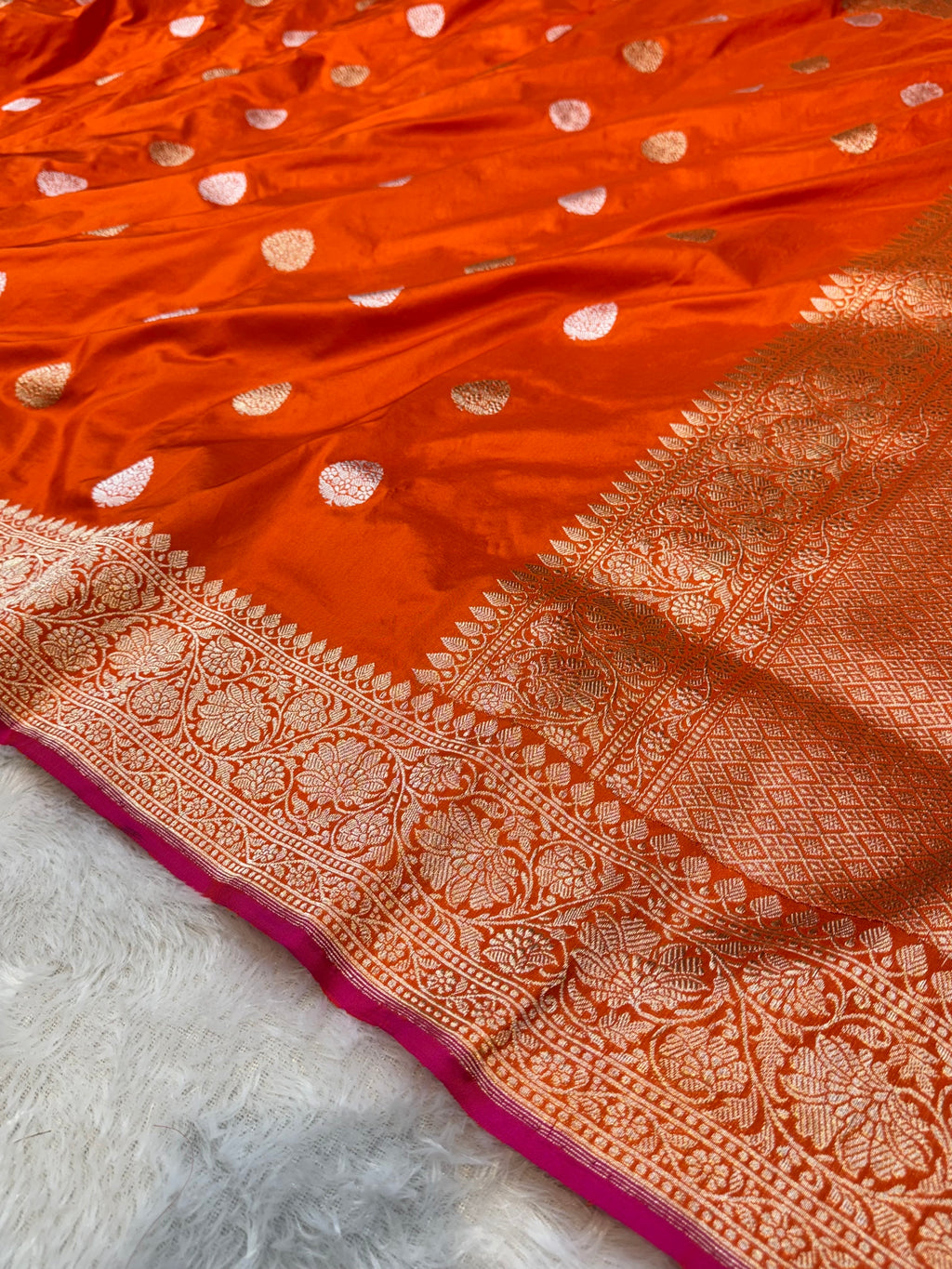 Fanta Orange 100% Pure Banaras Katan Silk Handloom Handwoven Pattu Saree