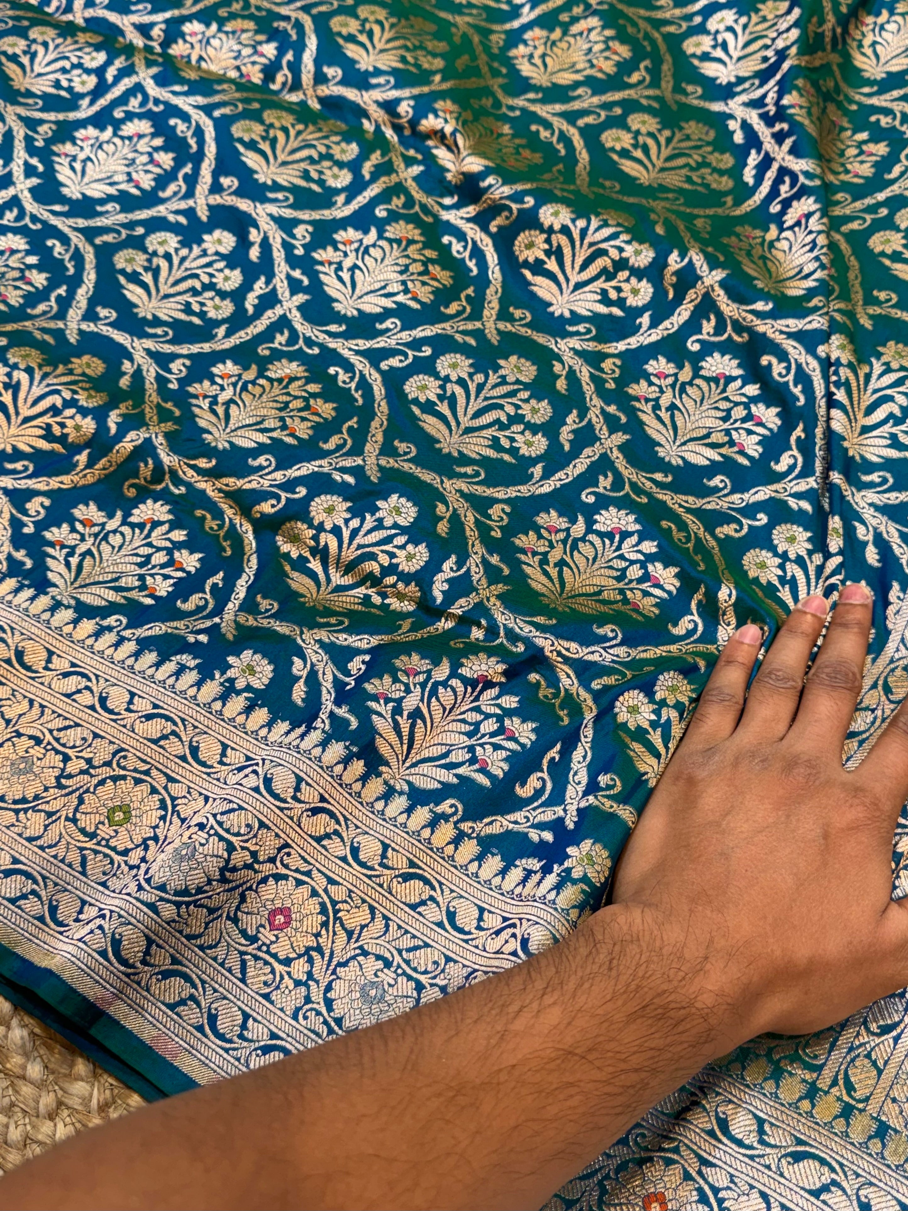 Dual Shade Peacock Blue 100% Pure Banarasi Katan Silk Meenakari Saree
