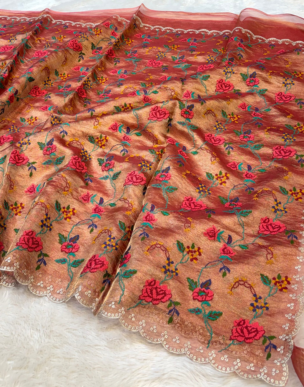 Diamond Red 100% Pure Handloom Double Tissue Petit work Partywear Banarasi Sarees