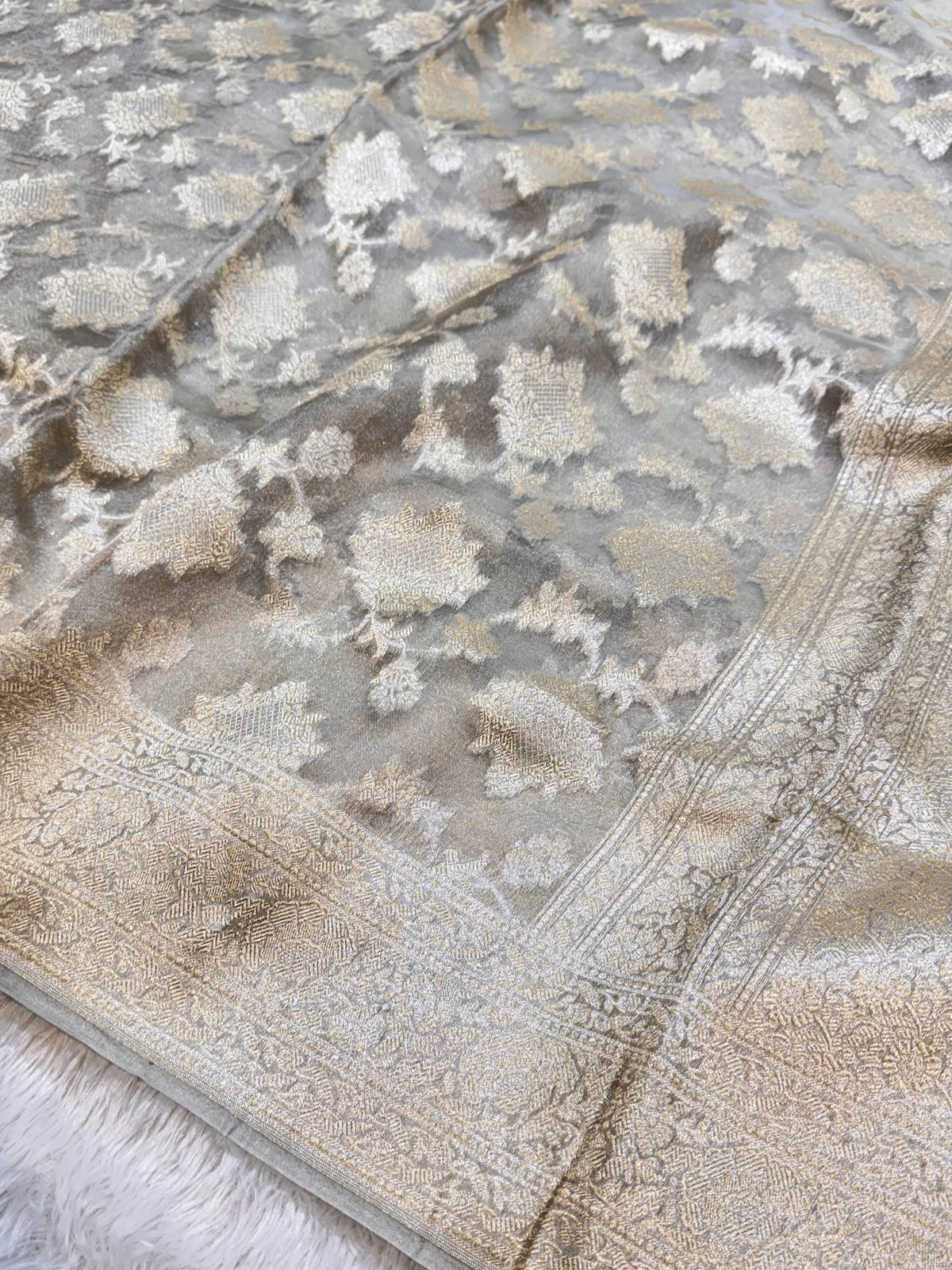 Diamond Grey 100% Pure Tissue Silk Banarasi Partywear Saree