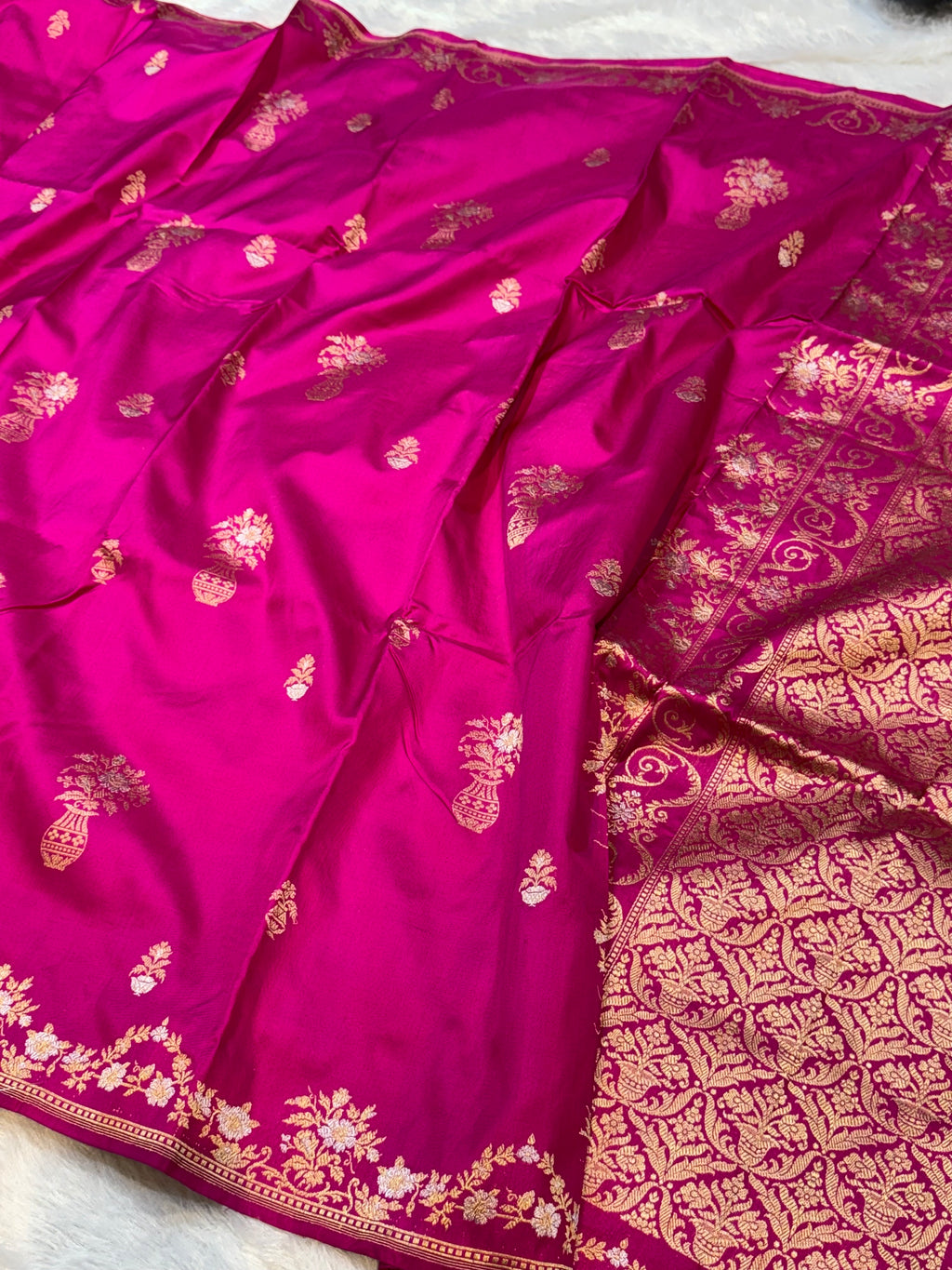 Magenta Pink 100% Pure Banaras Katan Silk Handloom Handwoven Pattu Saree