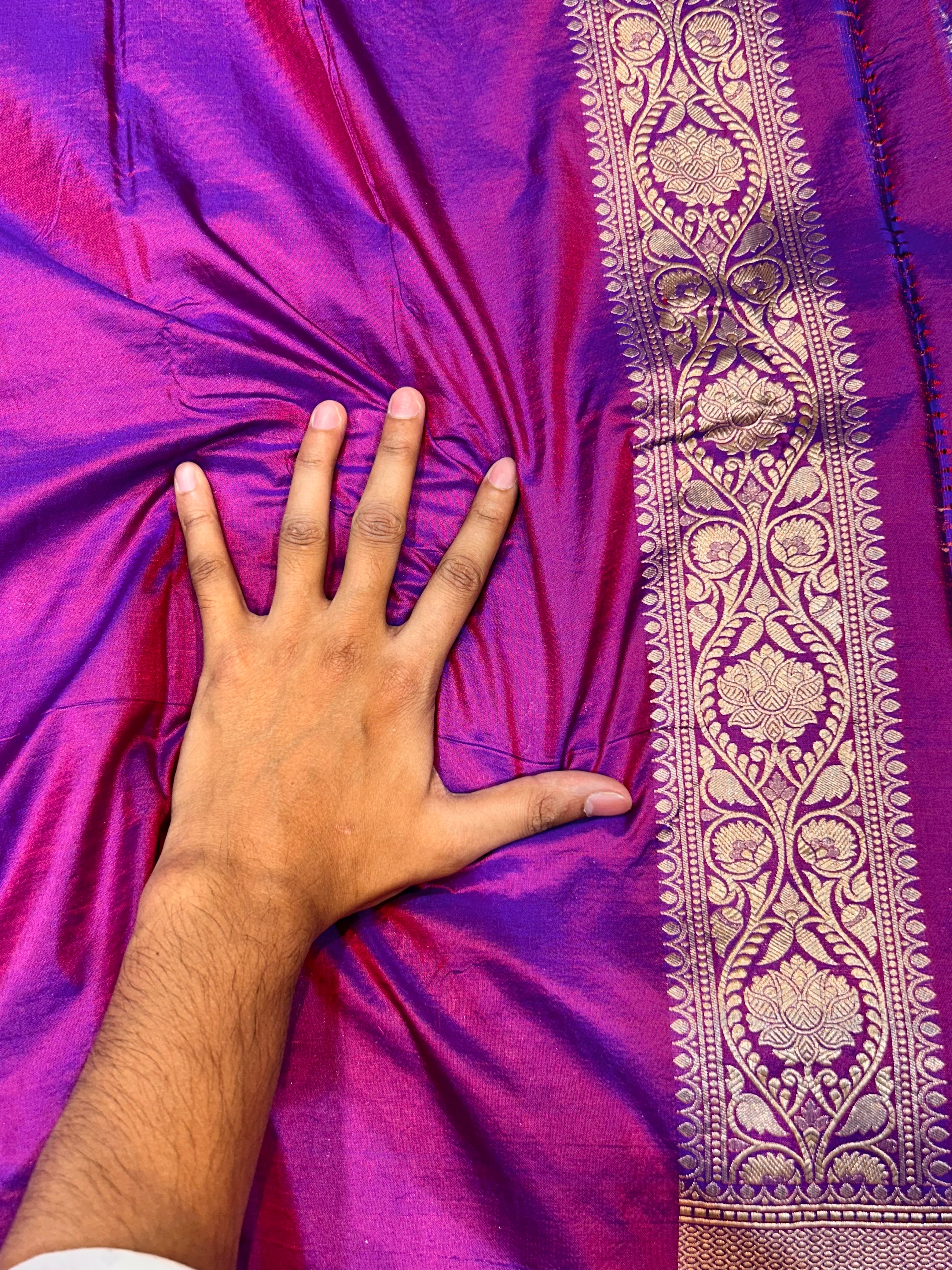 Dual shade Blue-Red 100% Pure Banarasi Katan Silk Meenakari Saree